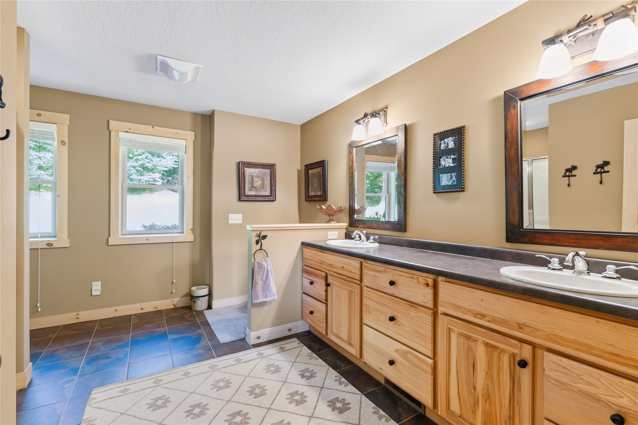 10896 N Linden Road Property Photo 35