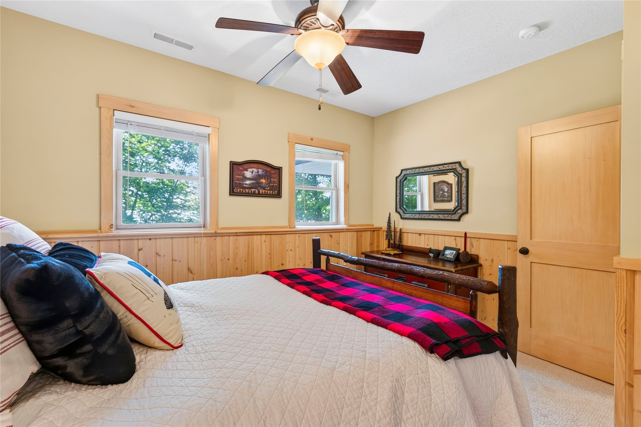 10896 N Linden Road Property Photo 43