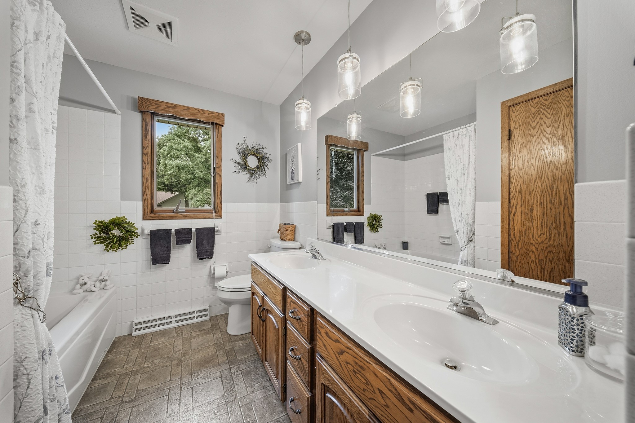1401 Dover Street Property Photo 15