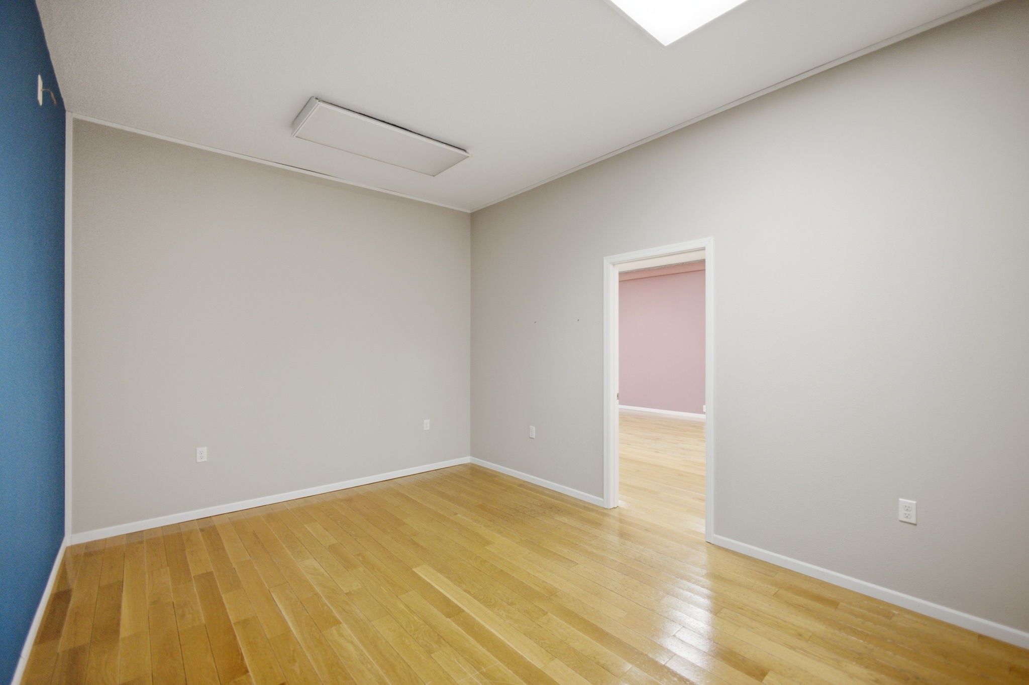 22 W 2nd Avenue Property Photo 14
