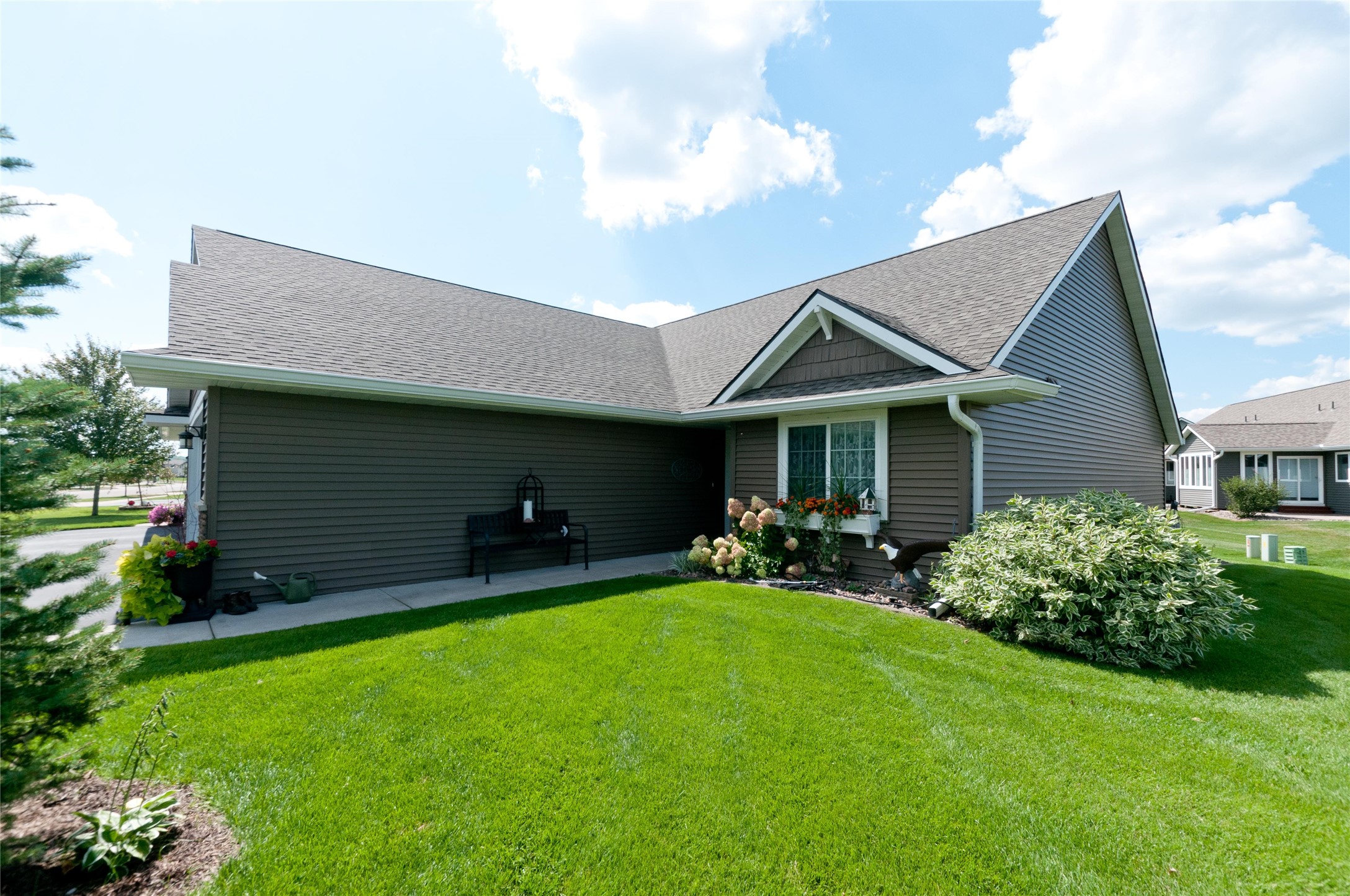 2902 Moon Lake Drive Property Photo 4