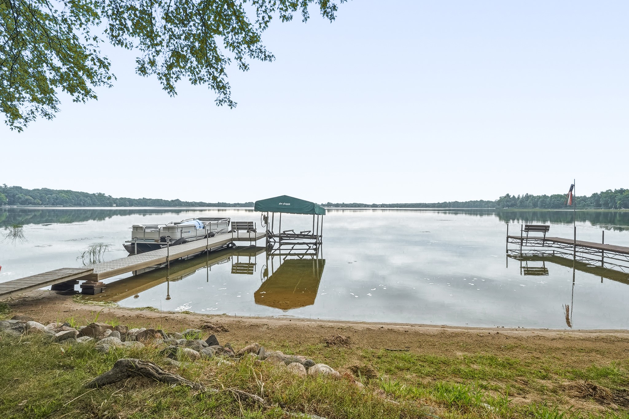 812 Magnor Lake Lane Property Photo 6