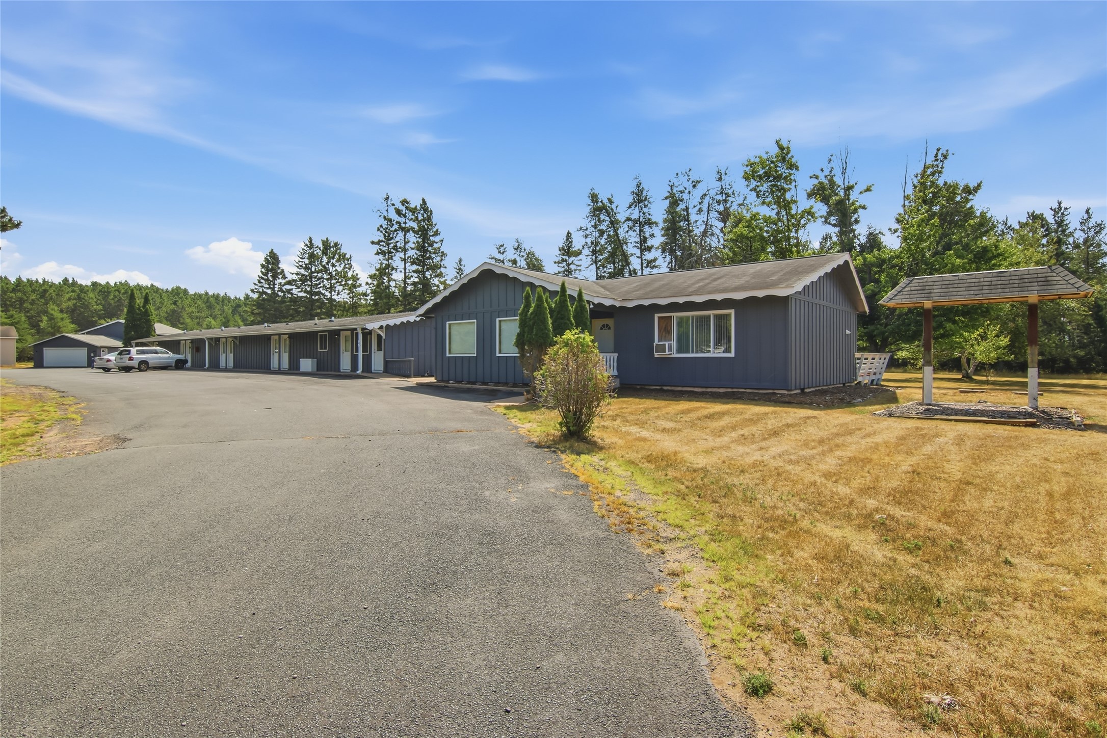 16081 W Park Road Property Photo 1