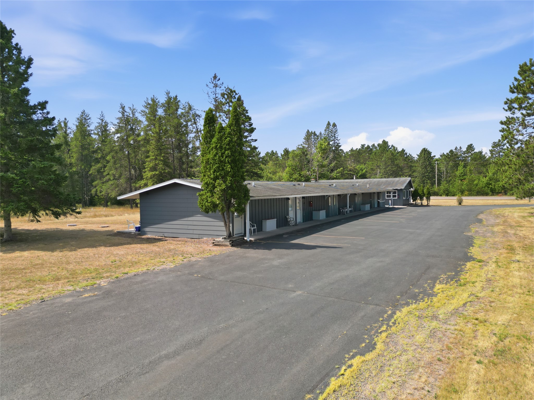 16081 W Park Road Property Photo 2