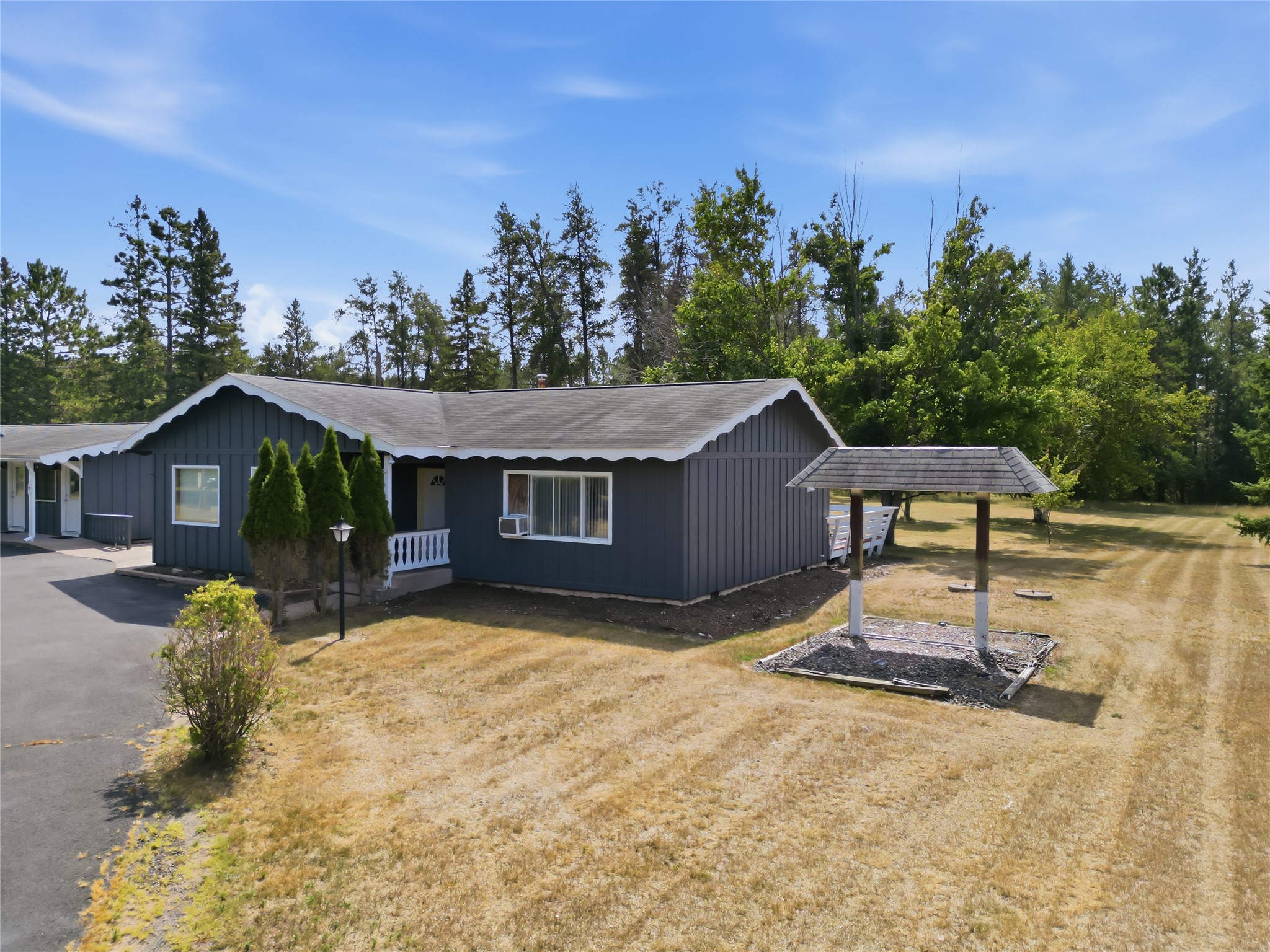16081 W Park Road Property Photo 6