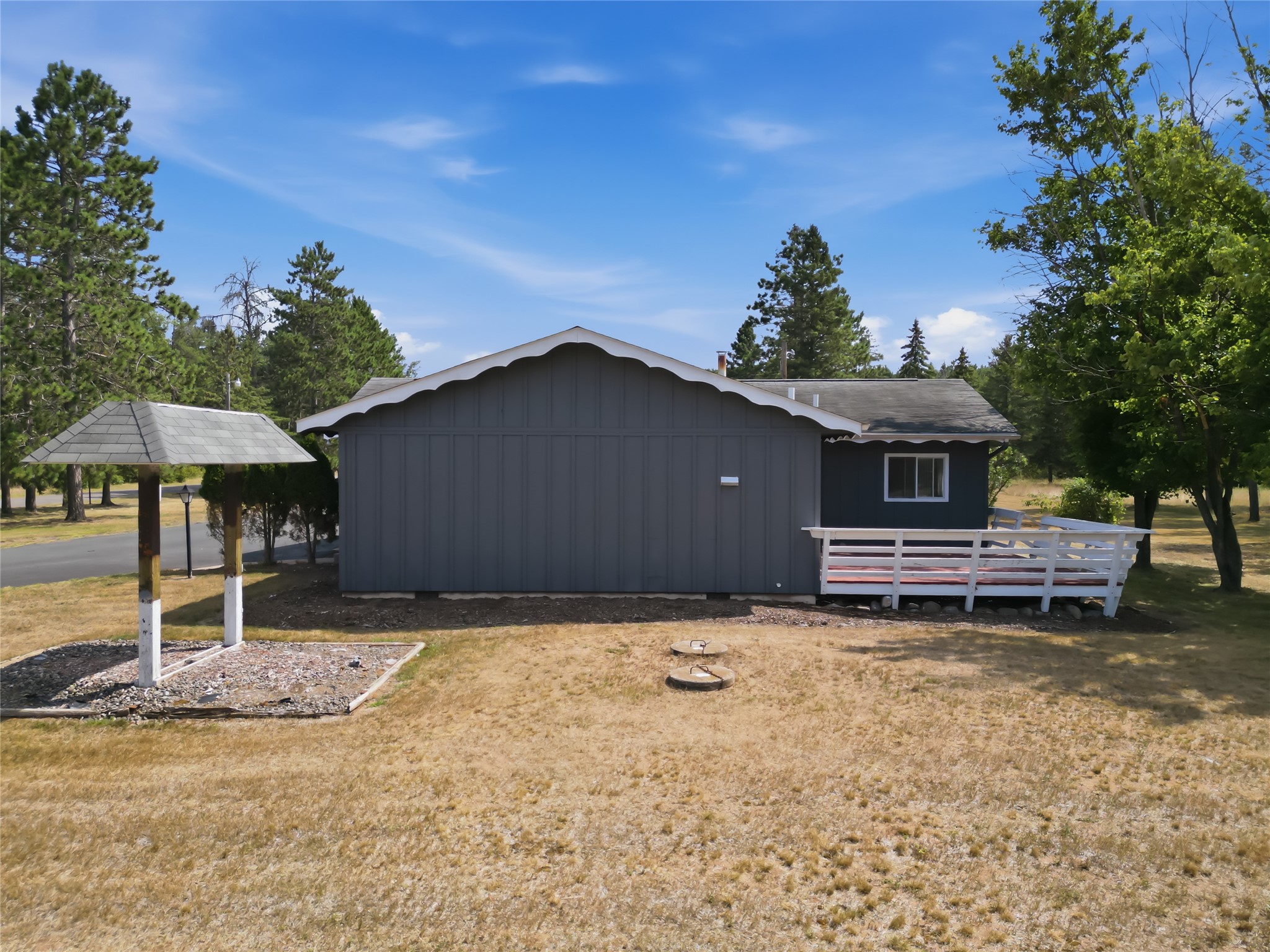 16081 W Park Road Property Photo 7