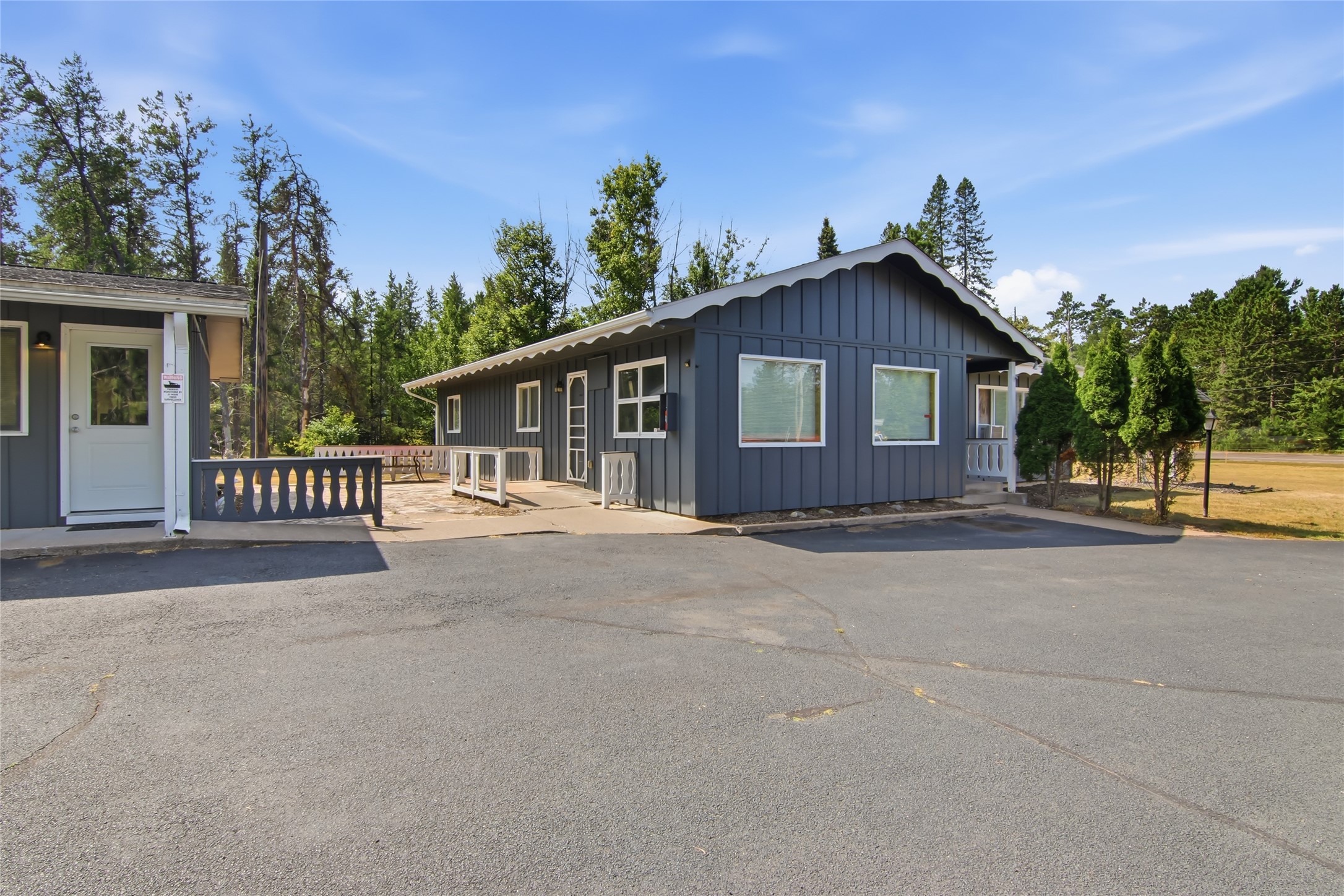 16081 W Park Road Property Photo 9
