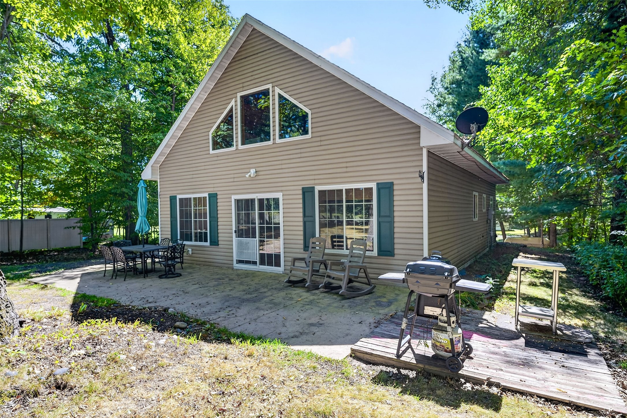 22760 S Elbow Lake Road Property Photo 1