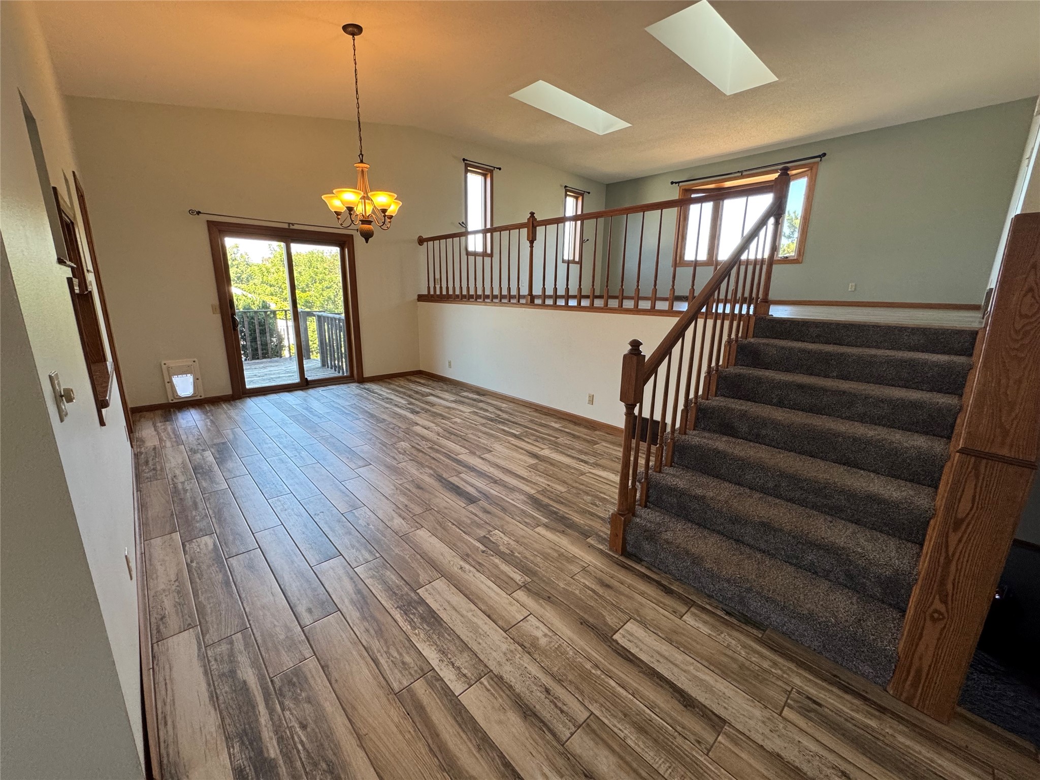 4002 Oak Knoll Drive Property Photo 7