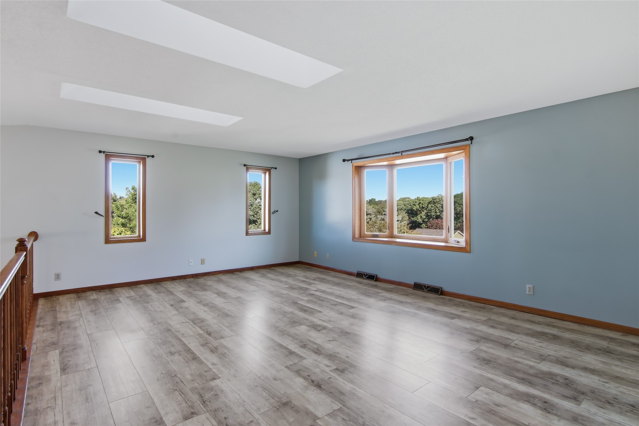 4002 Oak Knoll Drive Property Photo 10