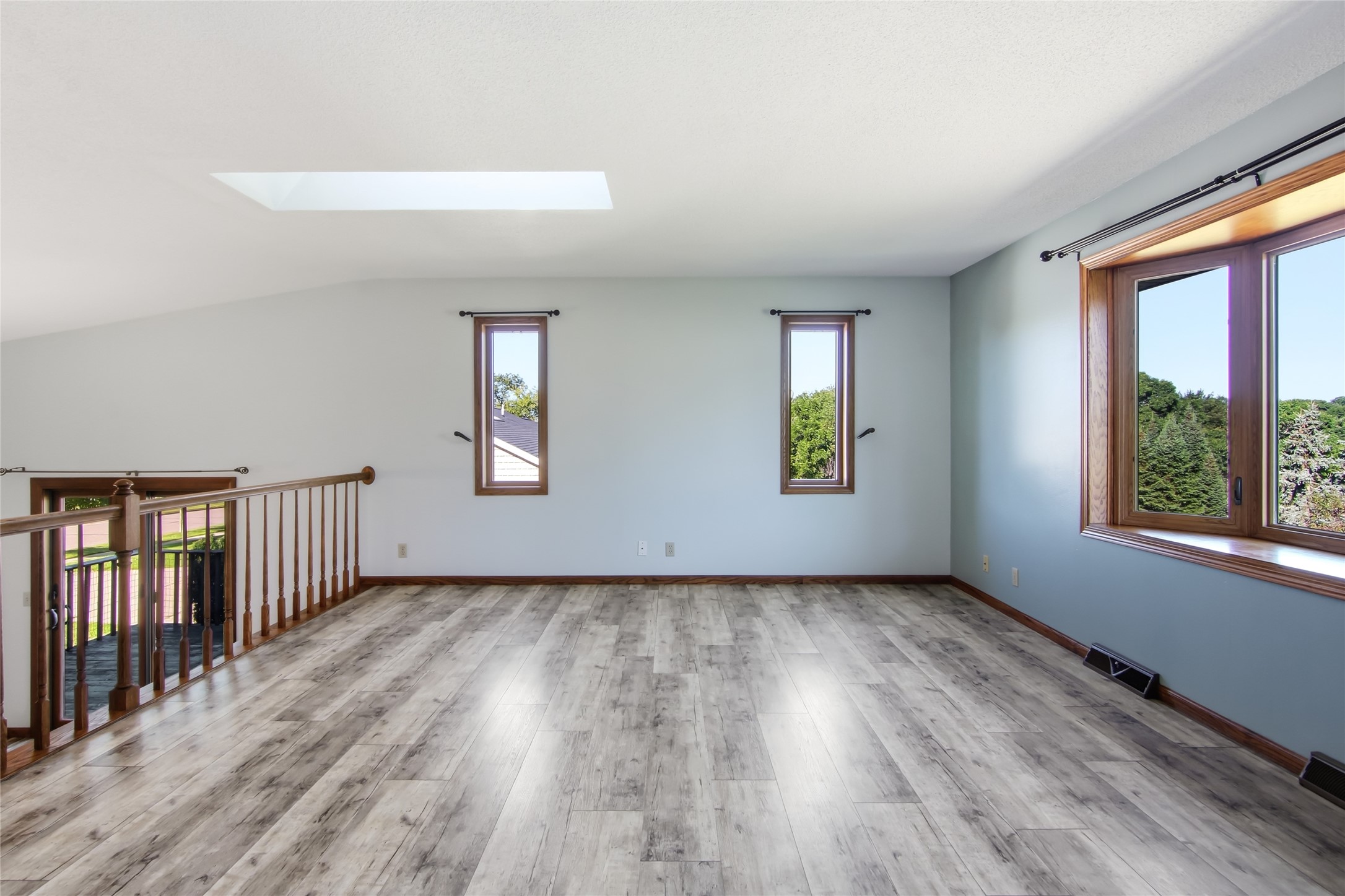 4002 Oak Knoll Drive Property Photo 11