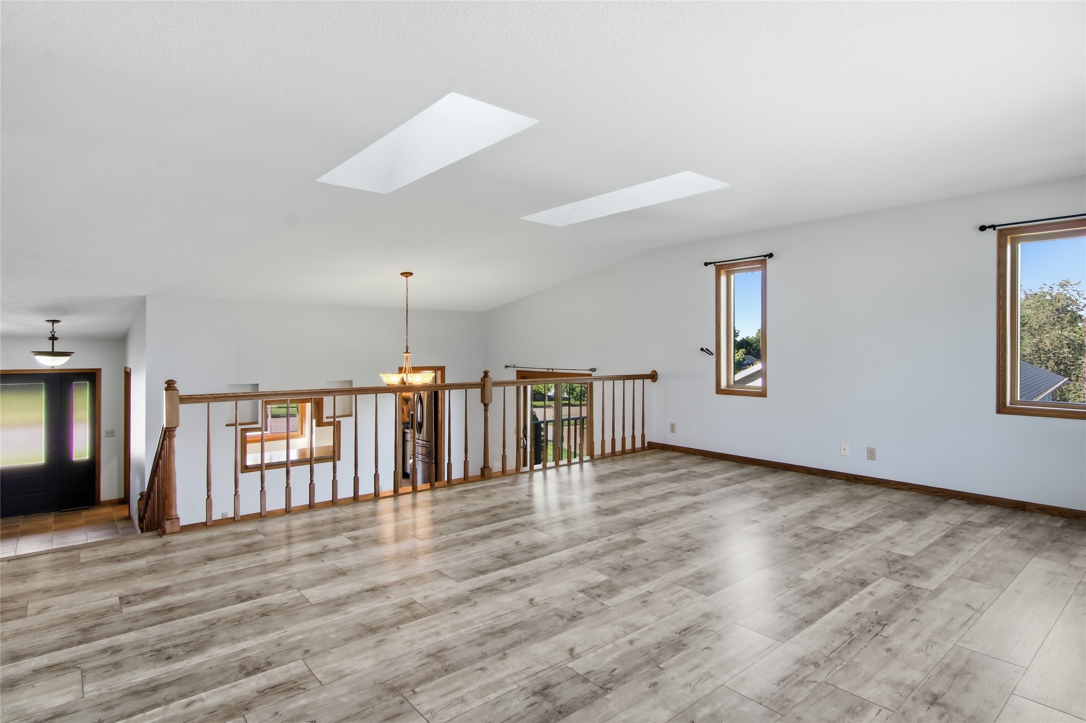 4002 Oak Knoll Drive Property Photo 12