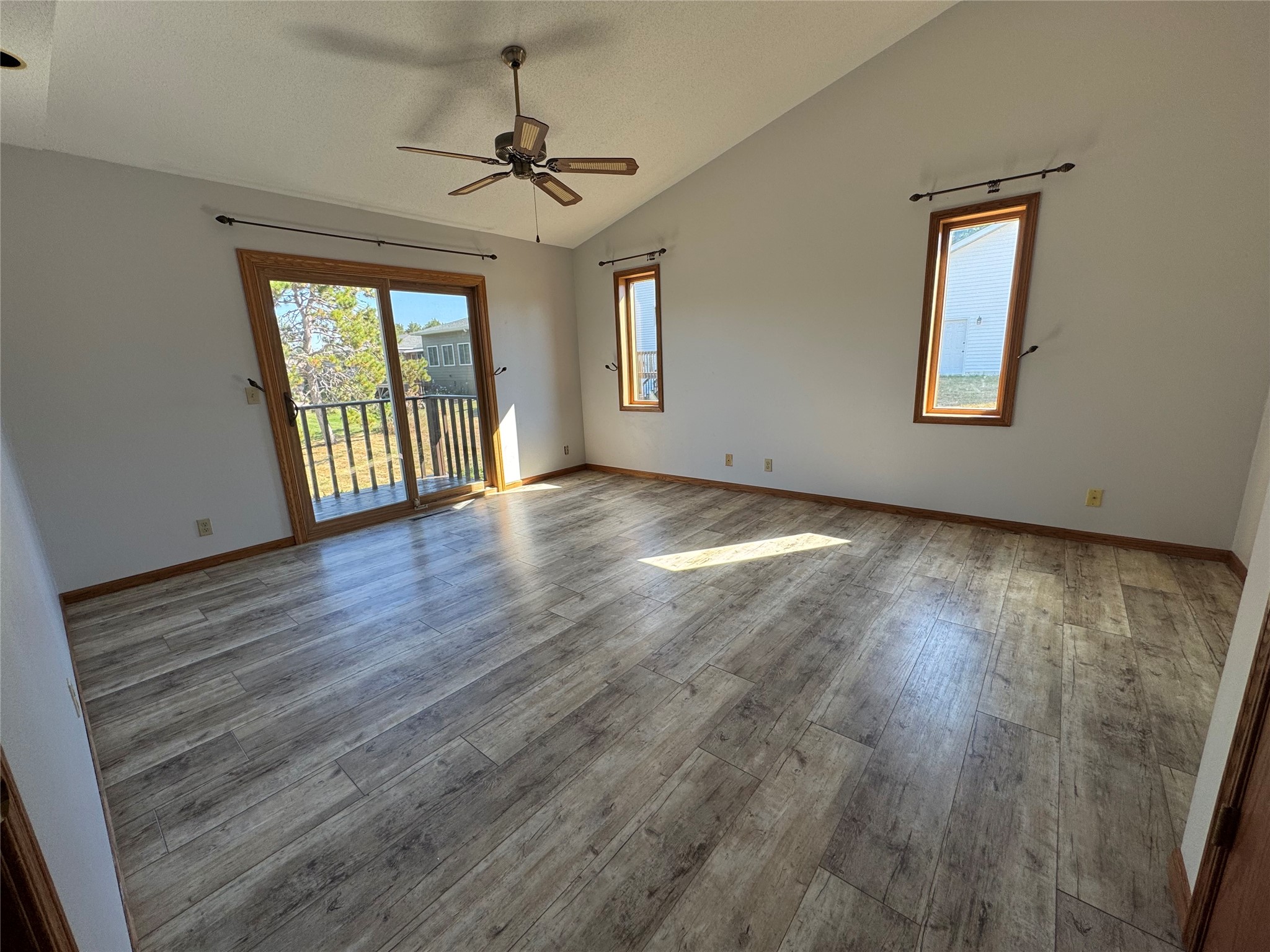 4002 Oak Knoll Drive Property Photo 15
