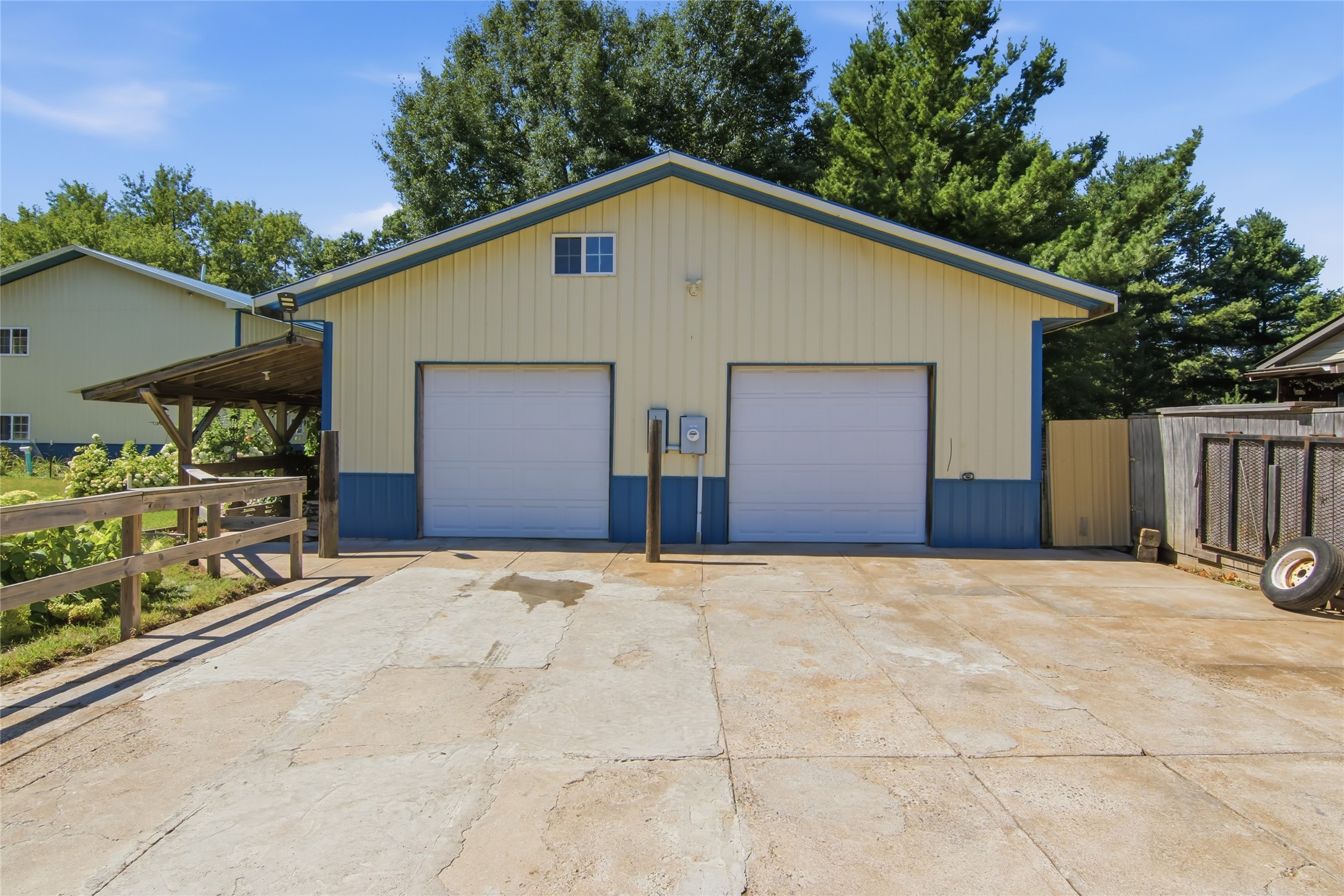 326 Camp Rd Property Photo 23