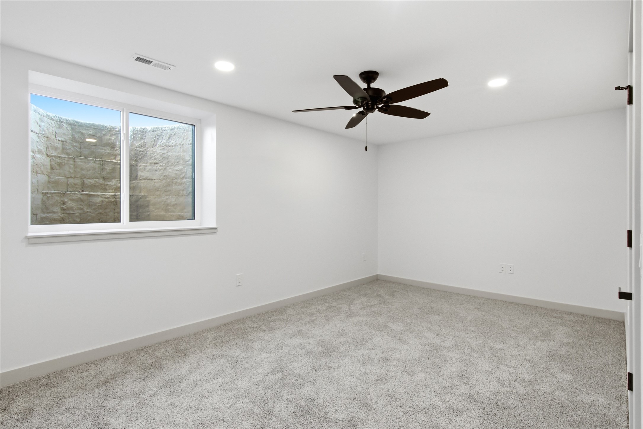 6735 Buck Tail Drive Property Photo 17
