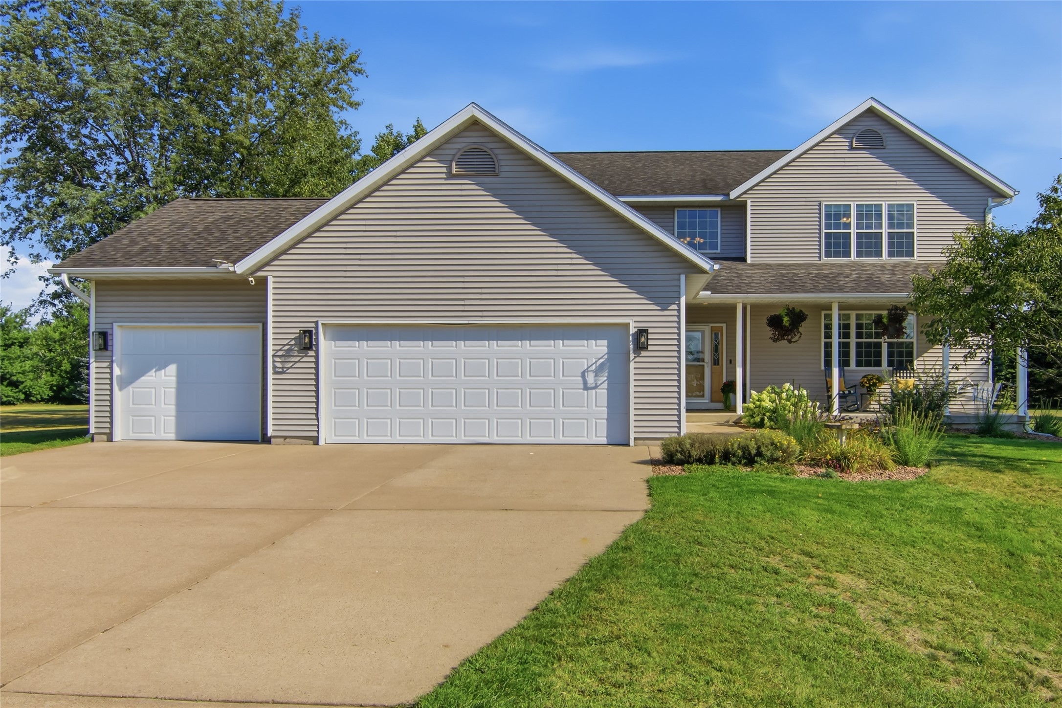18009 51st Avenue Property Photo 1