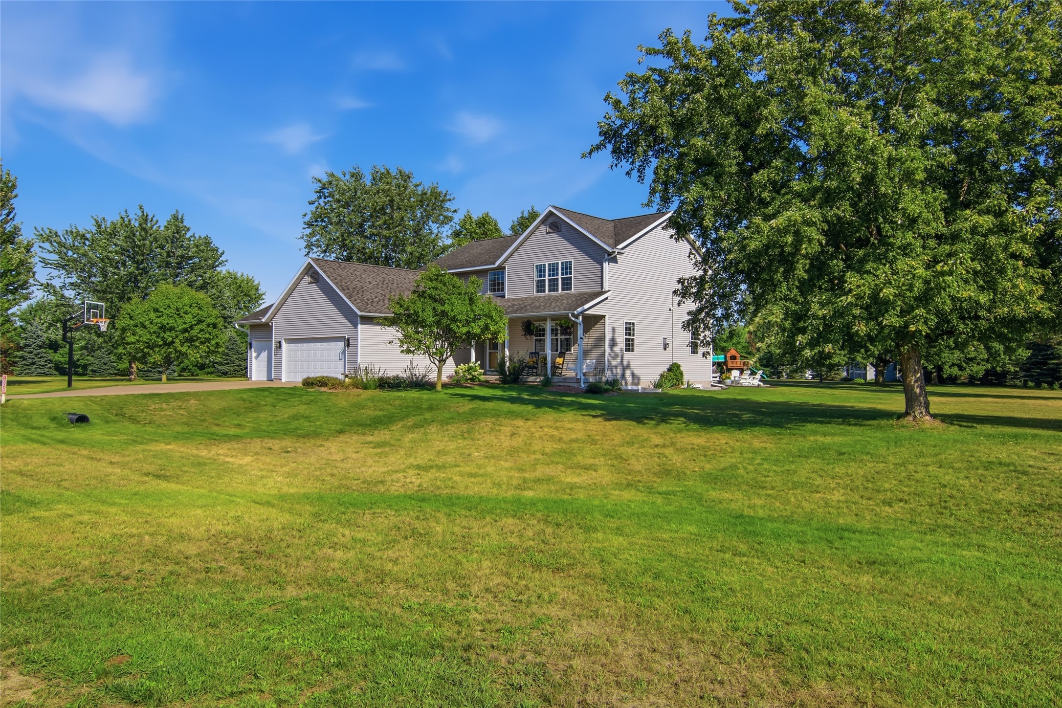 18009 51st Avenue Property Photo 4