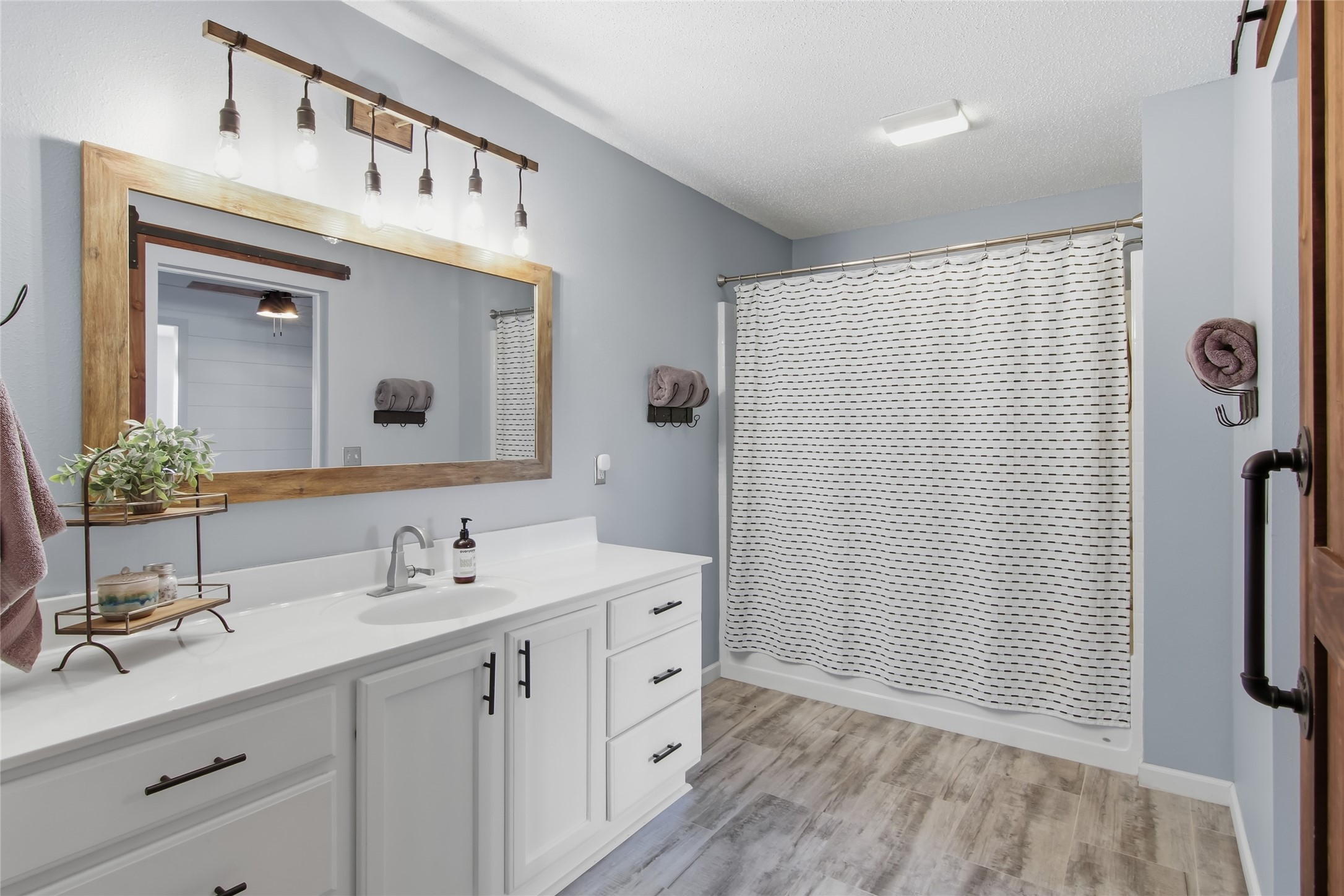 18009 51st Avenue Property Photo 19