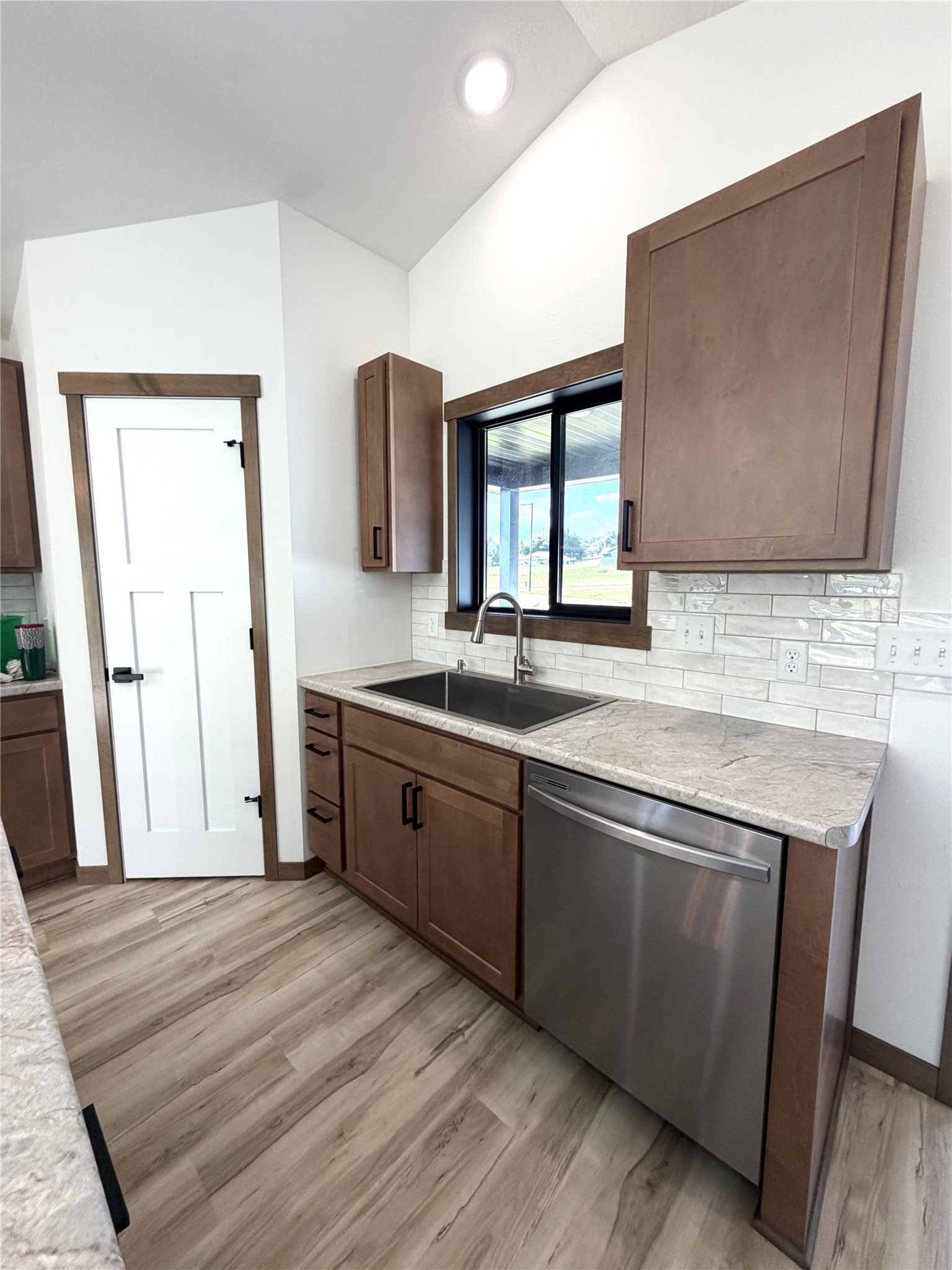 23345 Cherrywood Street Property Photo 6