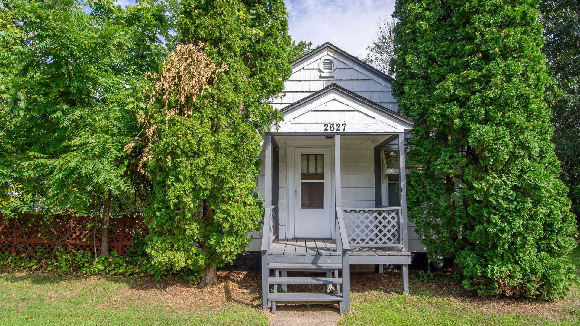 2627 7th Street Property Photo 1