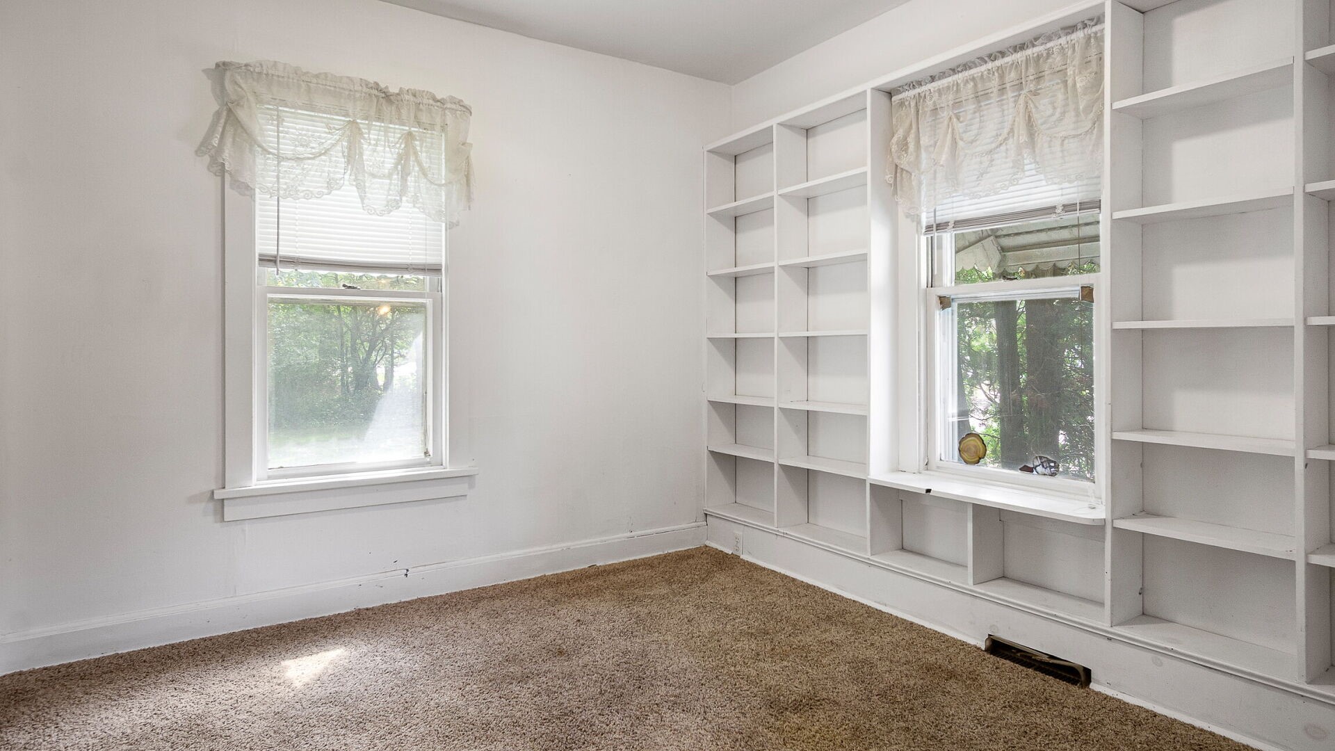 2627 7th Street Property Photo 16