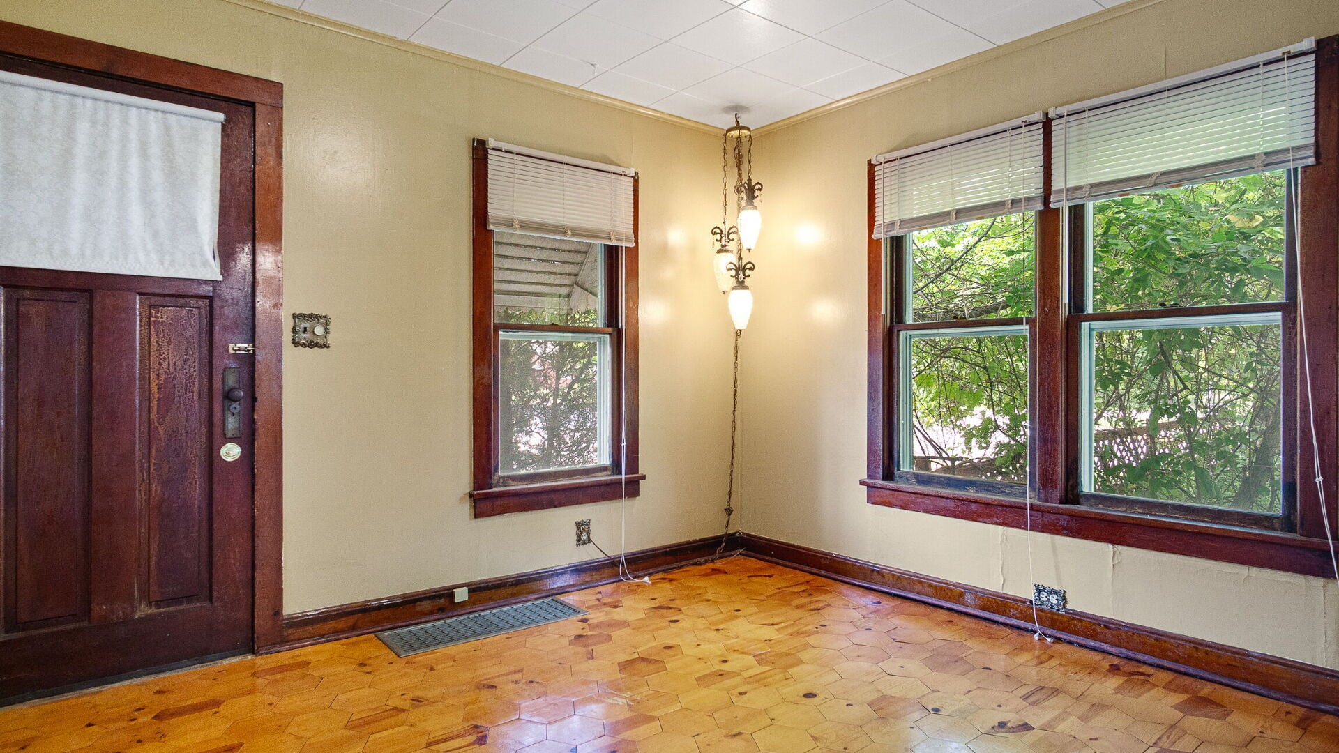2627 7th Street Property Photo 21