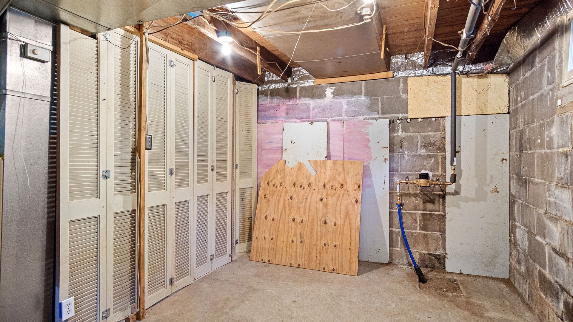 2627 7th Street Property Photo 27