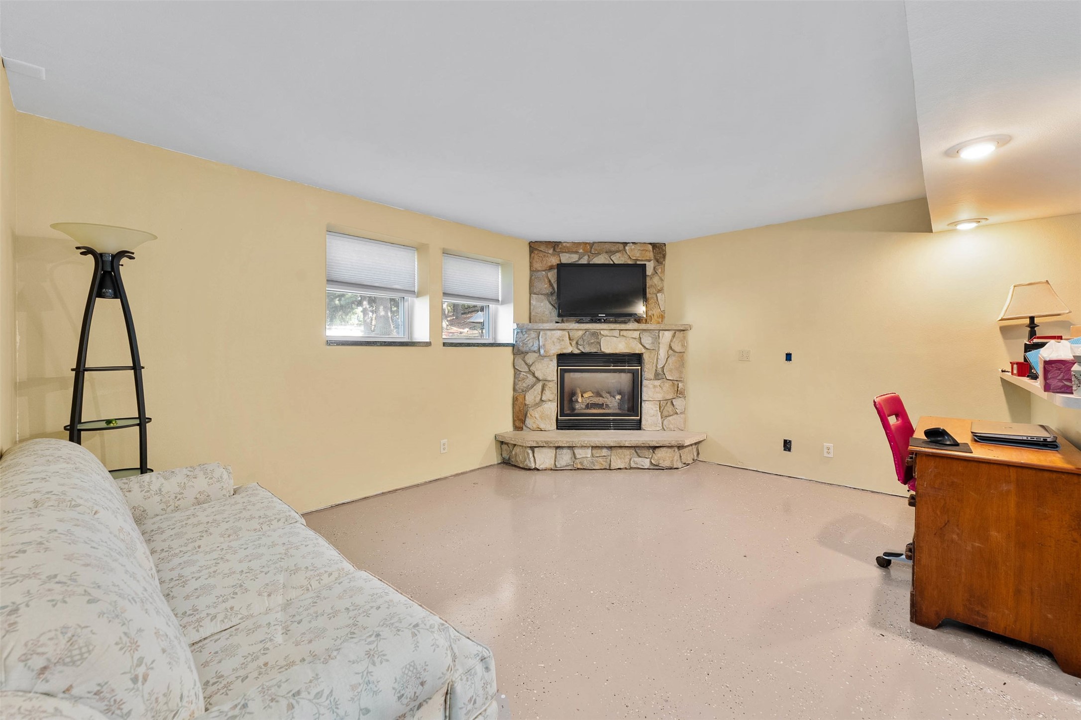 1713 Riggs Street Property Photo 21