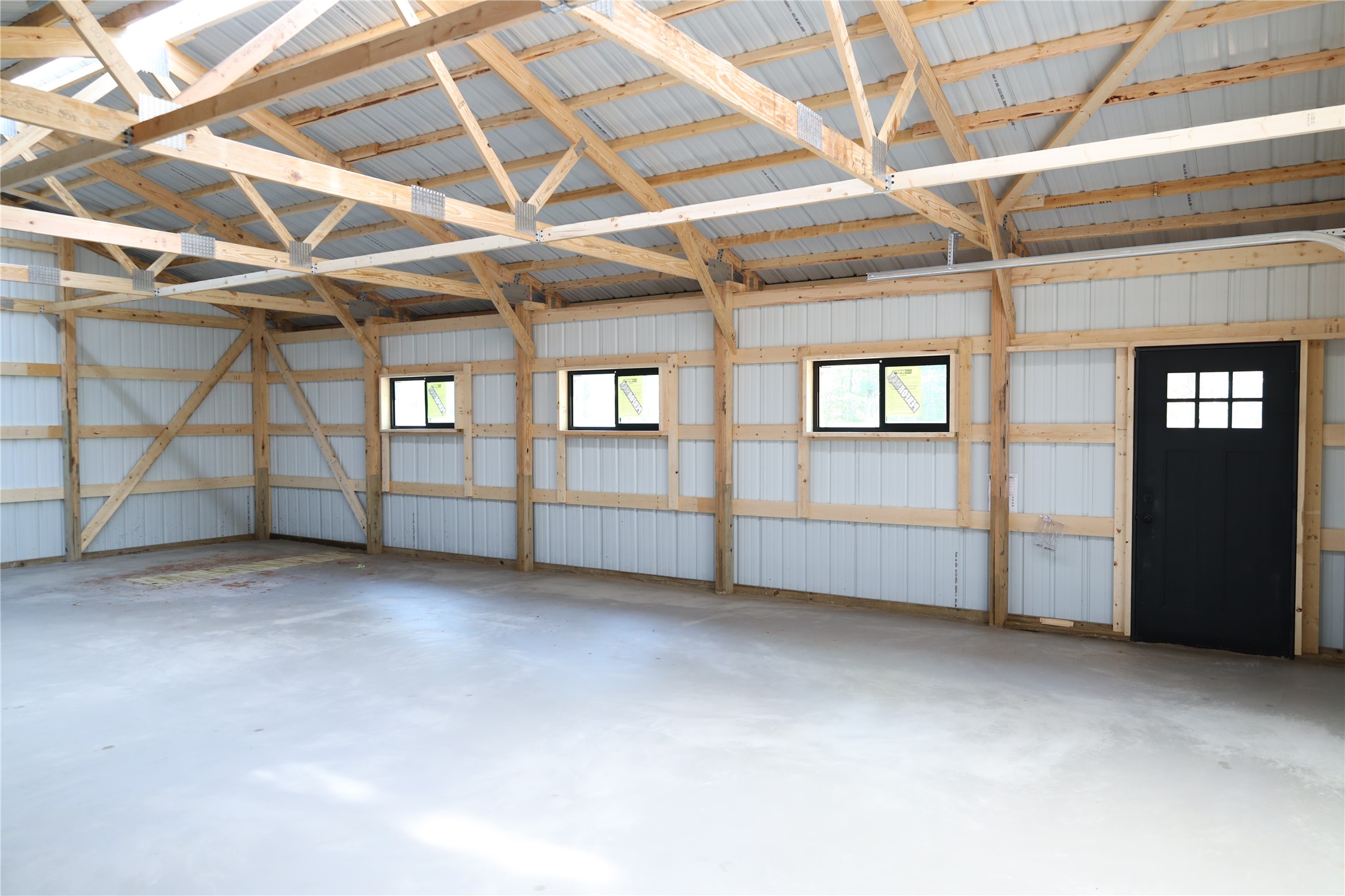 28090 Skylight Way Property Photo 3