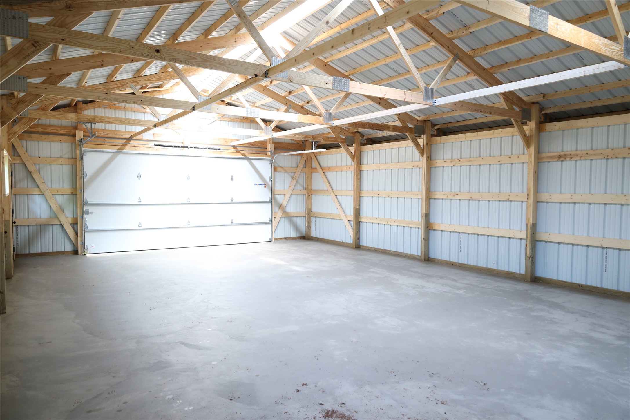 28090 Skylight Way Property Photo 7