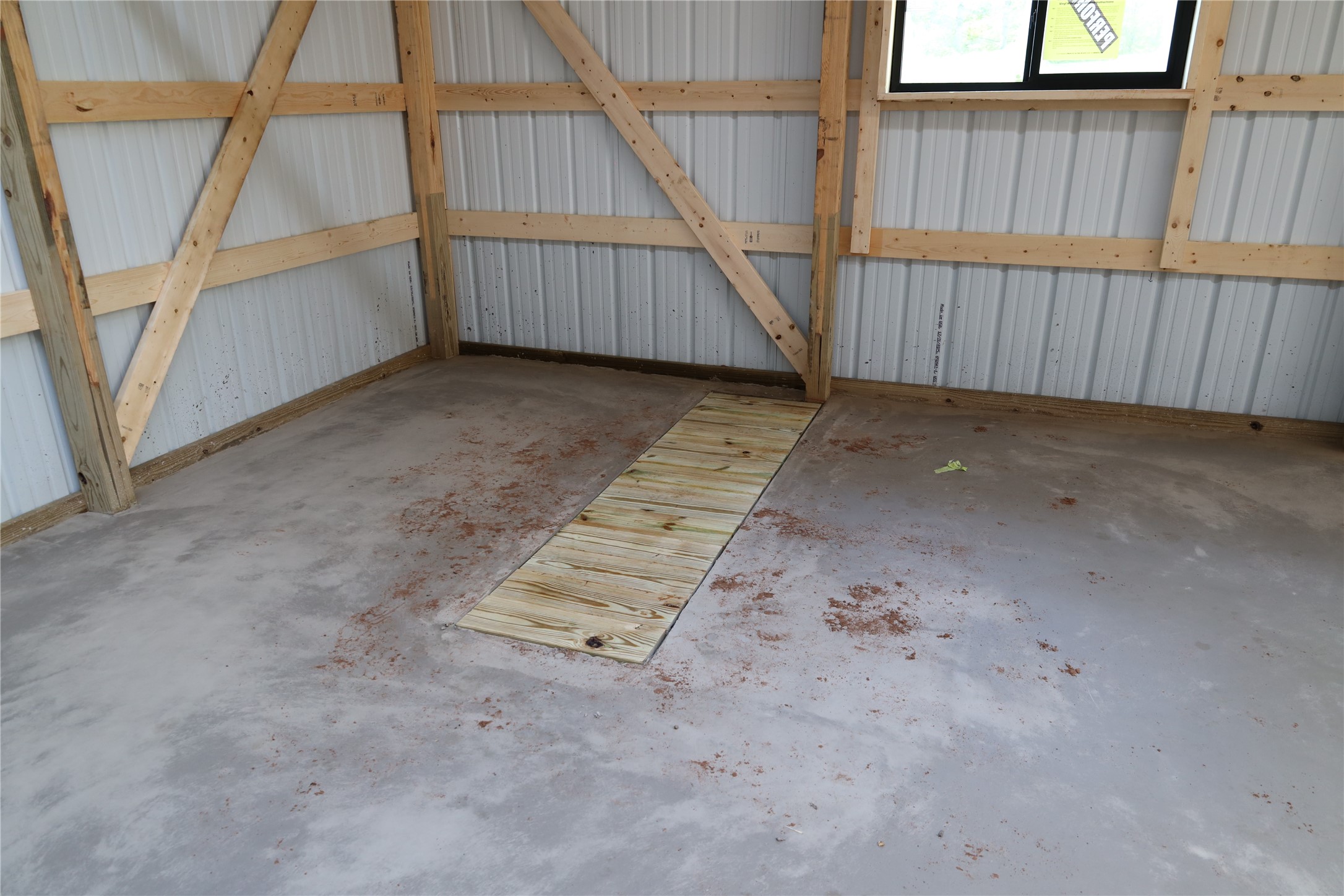 28090 Skylight Way Property Photo 9