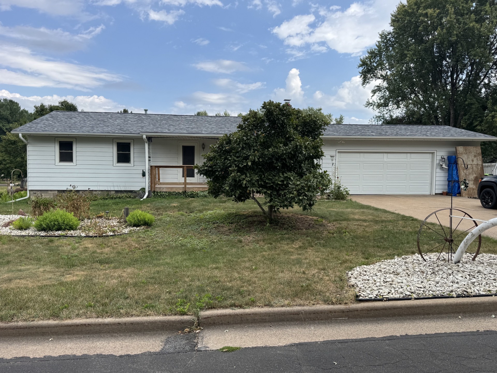 3025 Glenhaven Place Property Photo 1