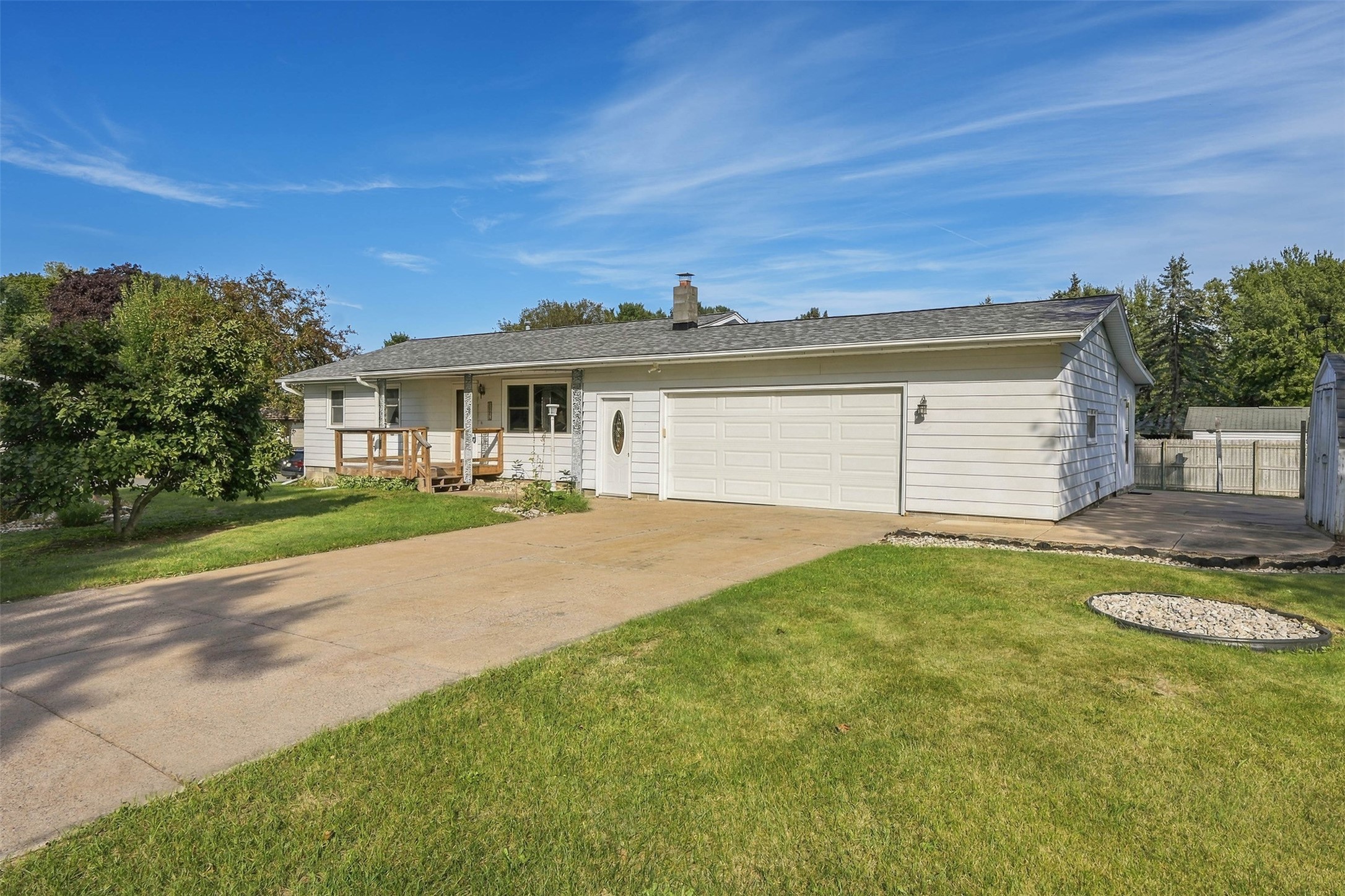 3025 Glenhaven Place Property Photo 4