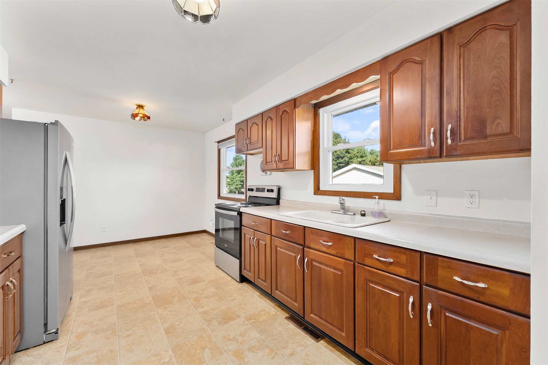 3025 Glenhaven Place Property Photo 12