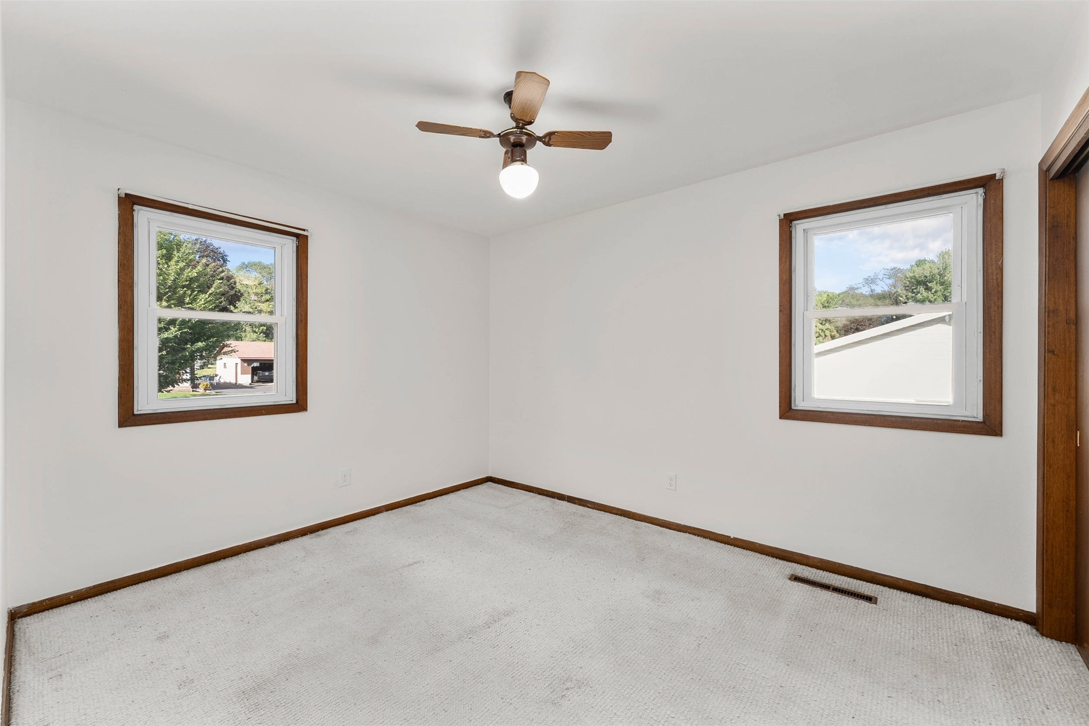 3025 Glenhaven Place Property Photo 15