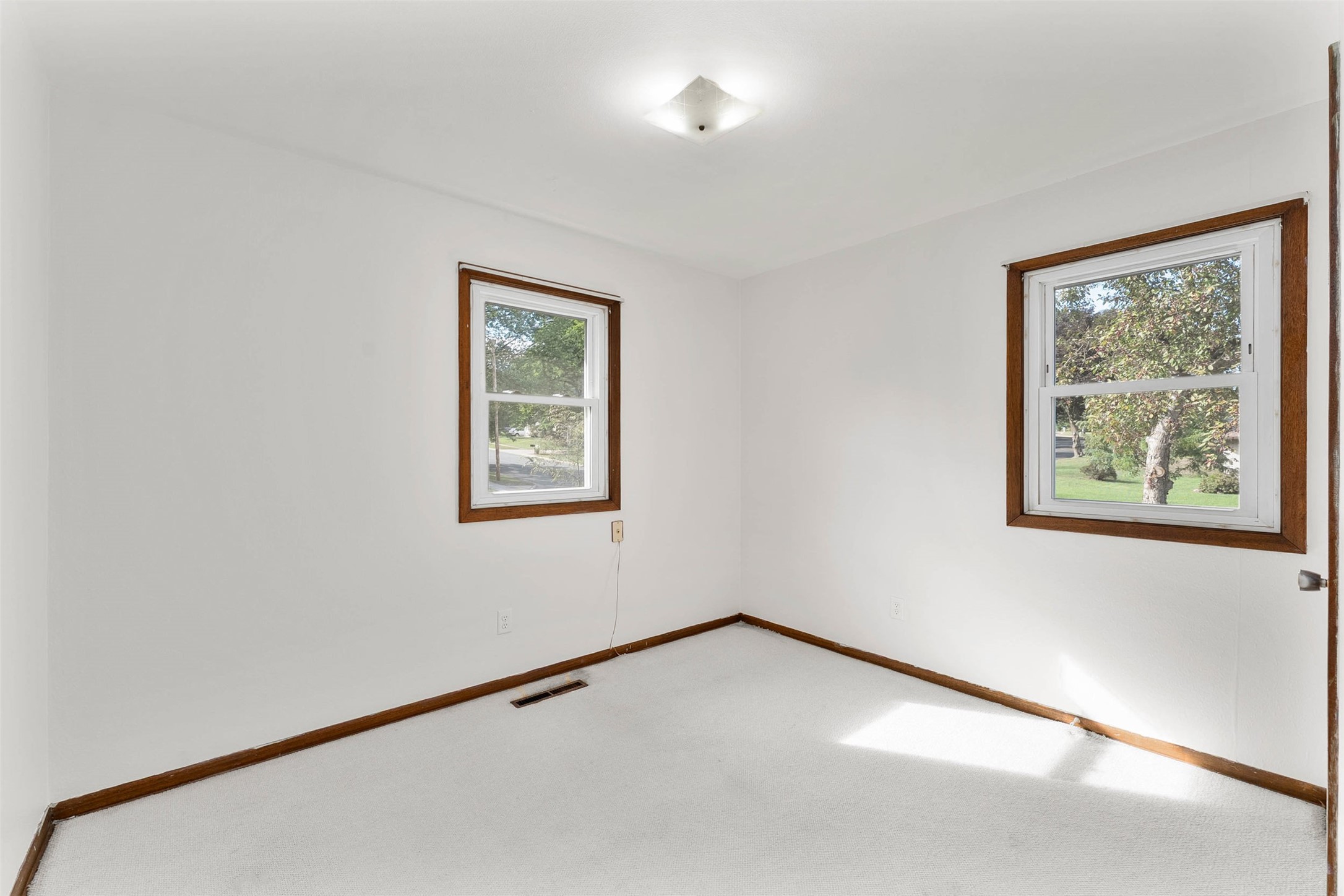 3025 Glenhaven Place Property Photo 18