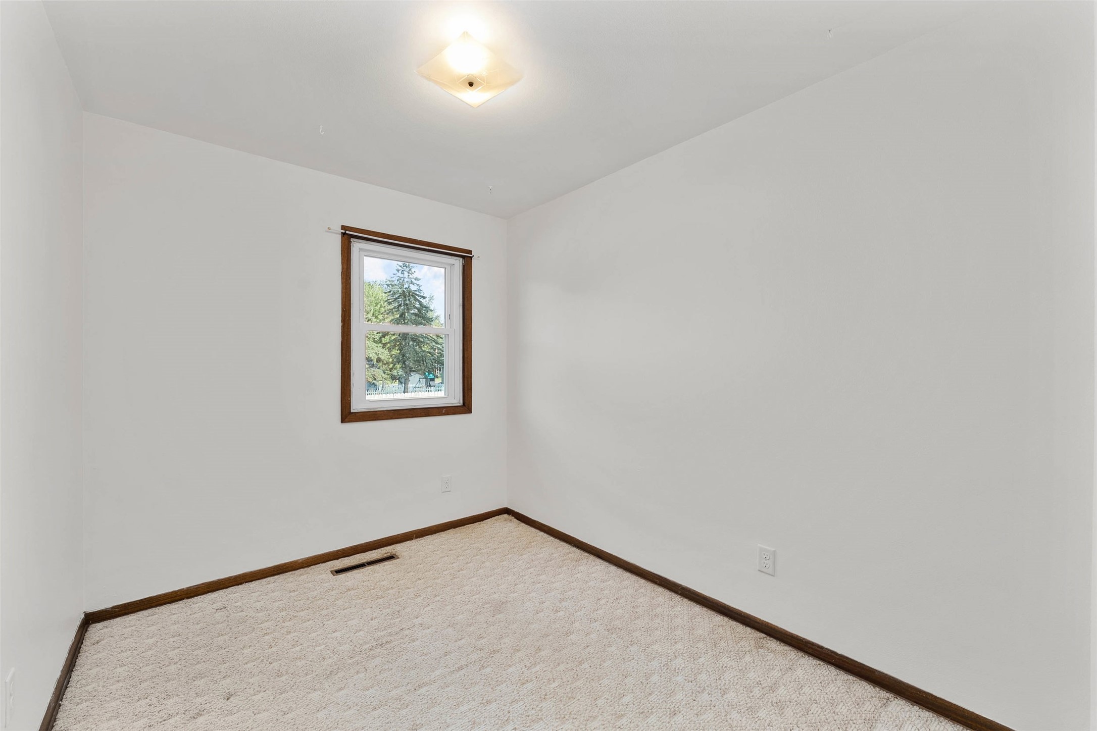 3025 Glenhaven Place Property Photo 20