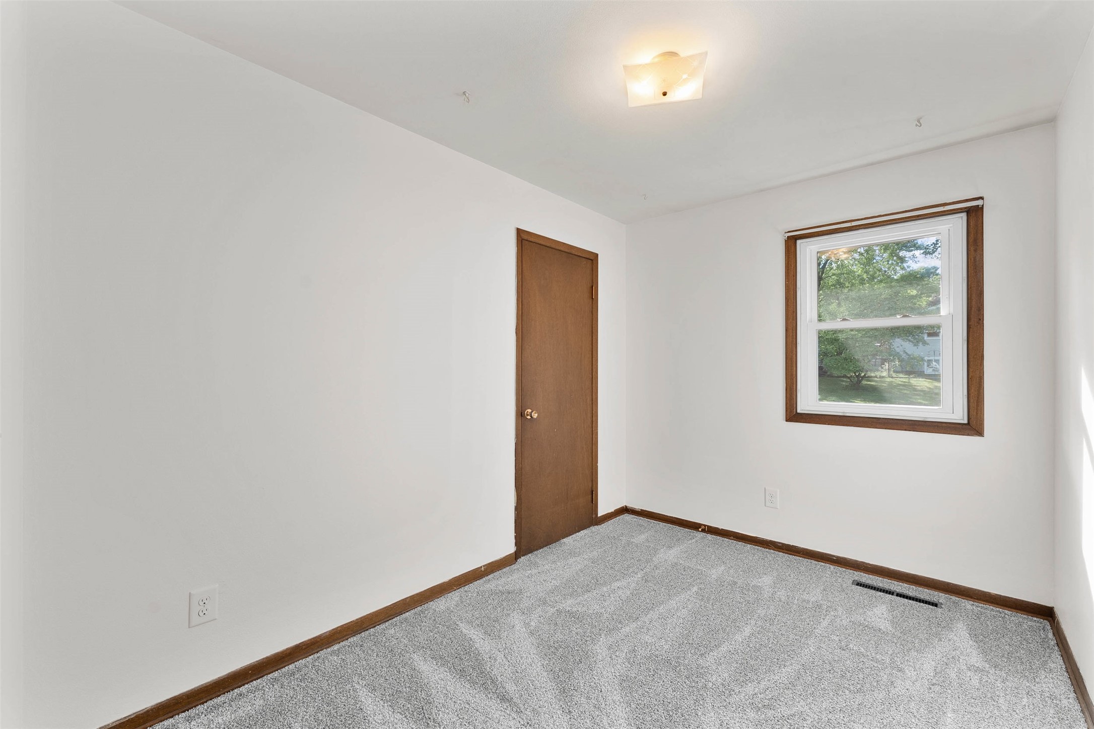 3025 Glenhaven Place Property Photo 21