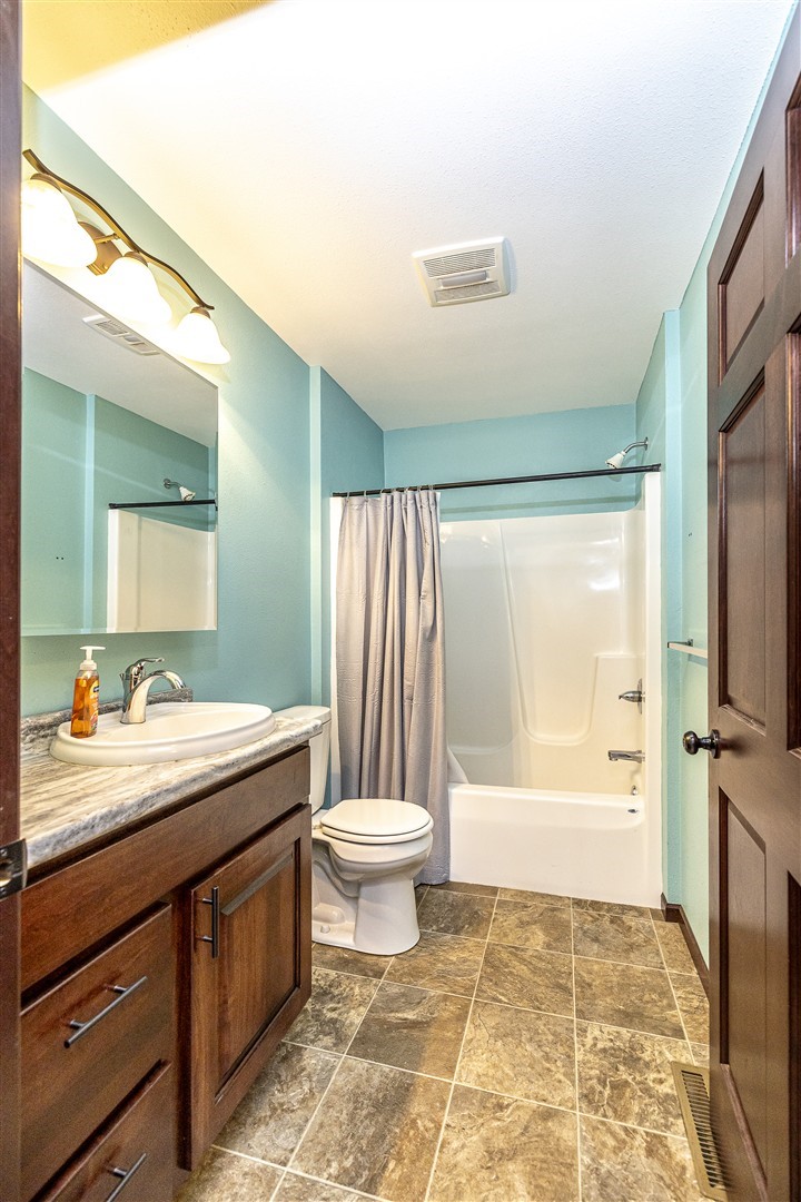 N475 Riviera Avenue Property Photo 25