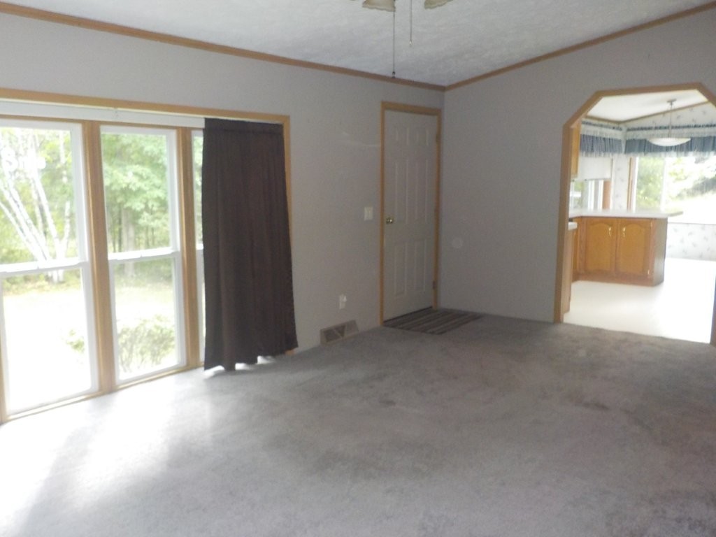 24073 Lind Road Property Photo 10