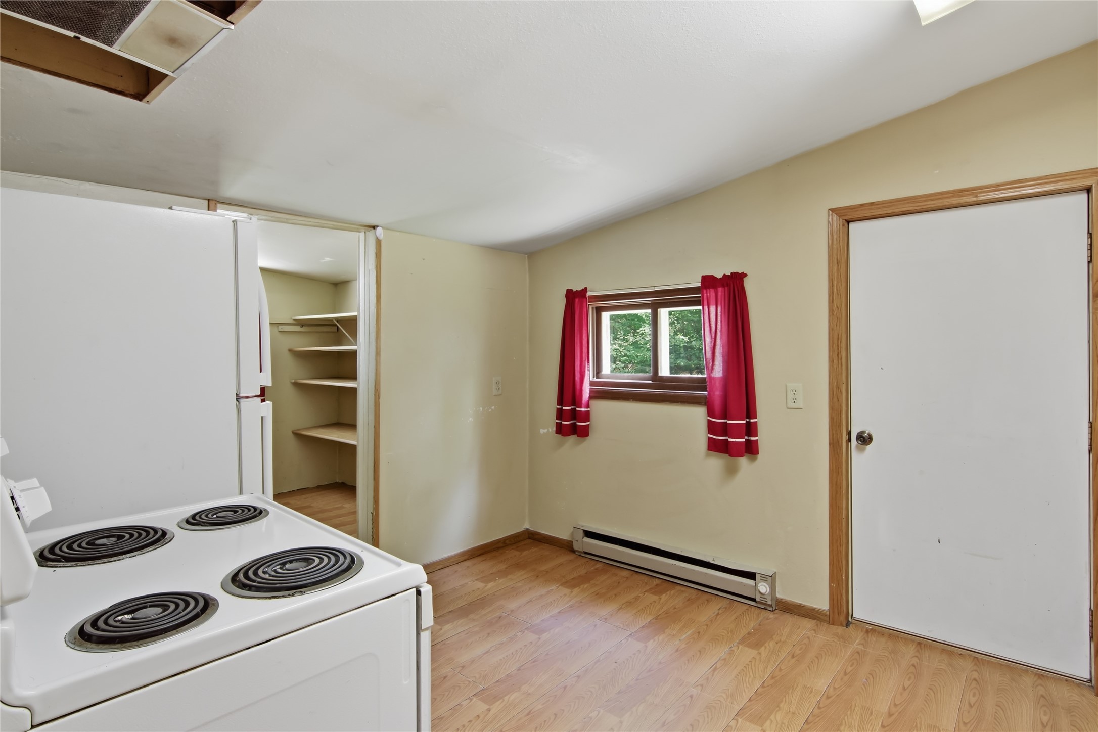 2718 North Lane Property Photo 9