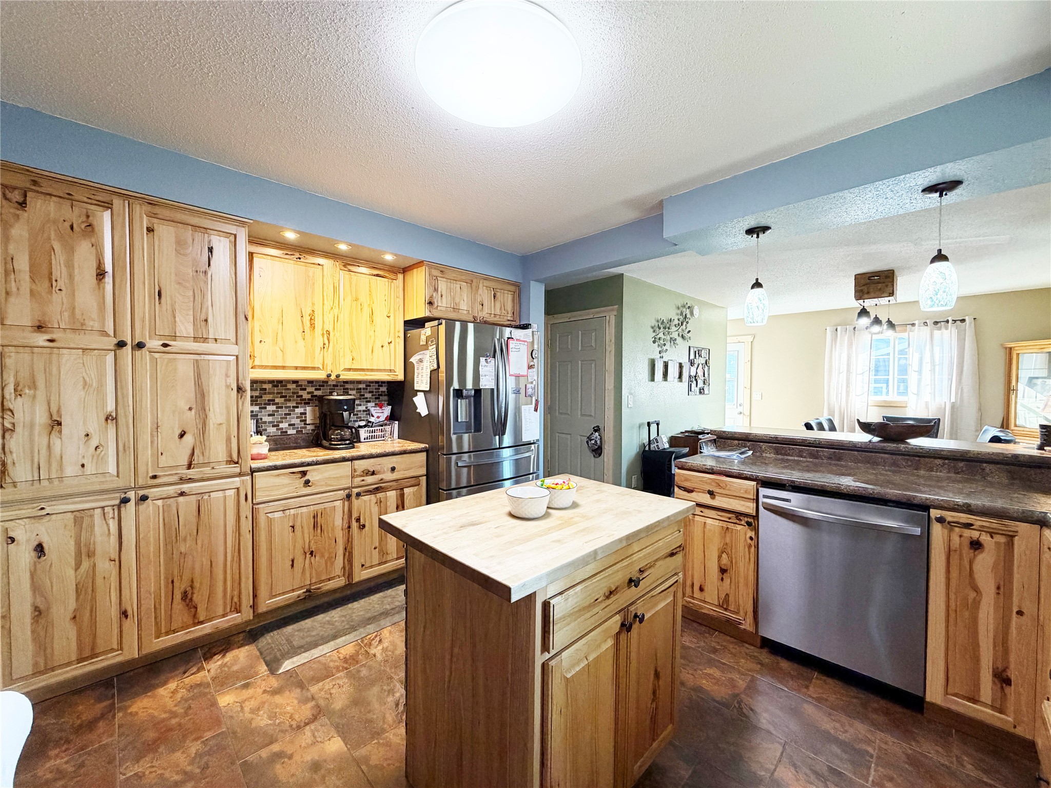 27 Hatten Avenue Property Photo 5