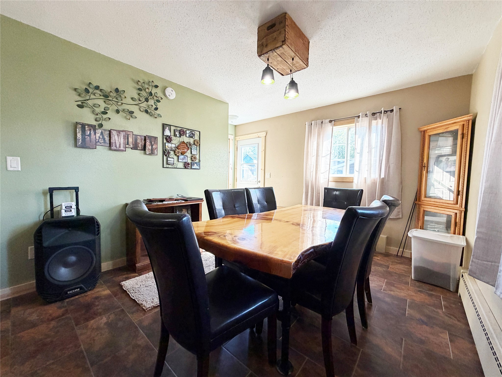 27 Hatten Avenue Property Photo 10