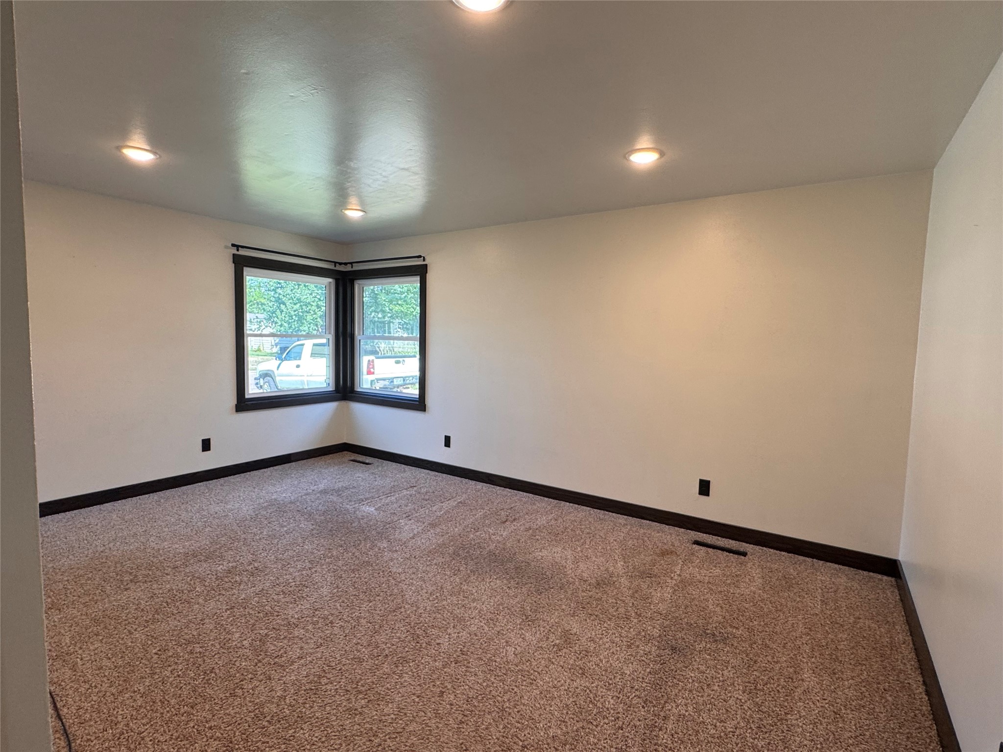 819 Brighton Street Property Photo 16