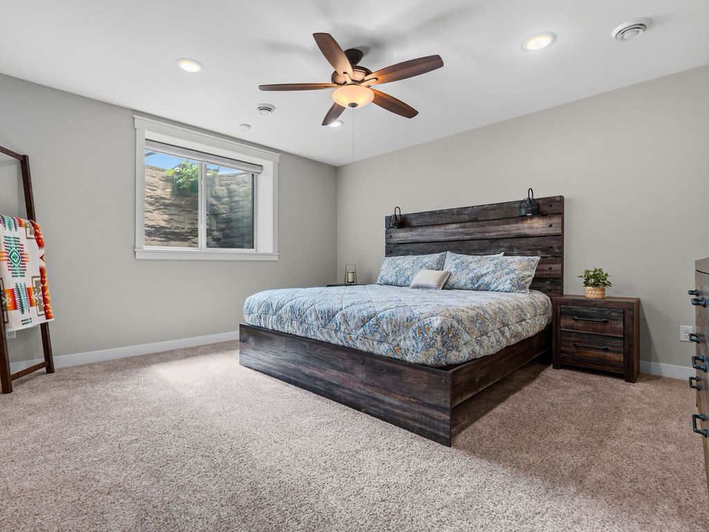 4766 S Oakwood Hills Parkway Property Photo 40