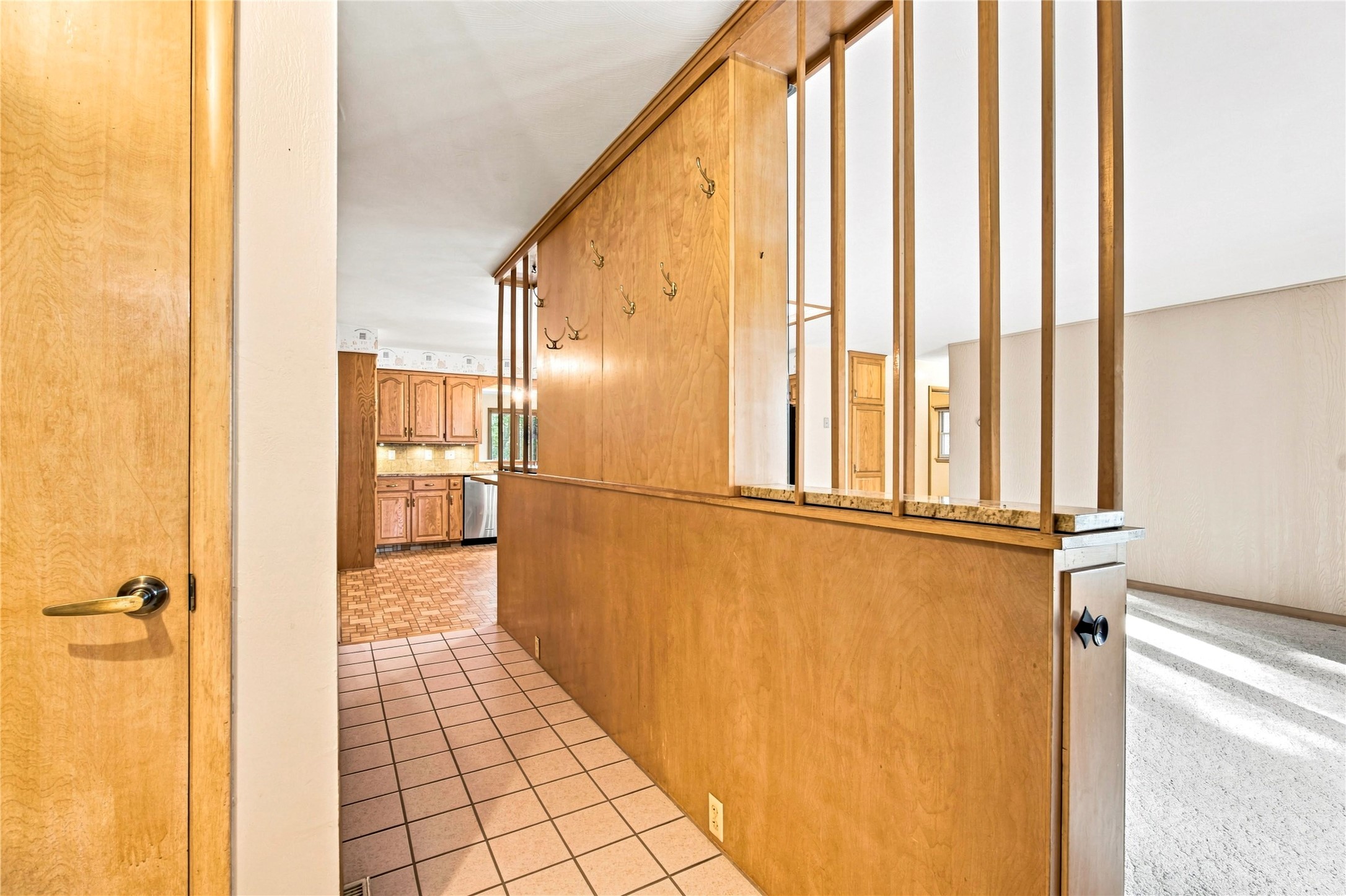 327 Marshall Street Property Photo 4