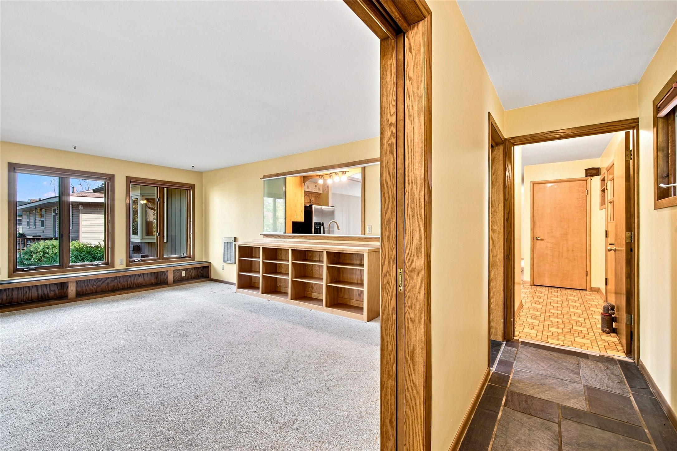 327 Marshall Street Property Photo 16