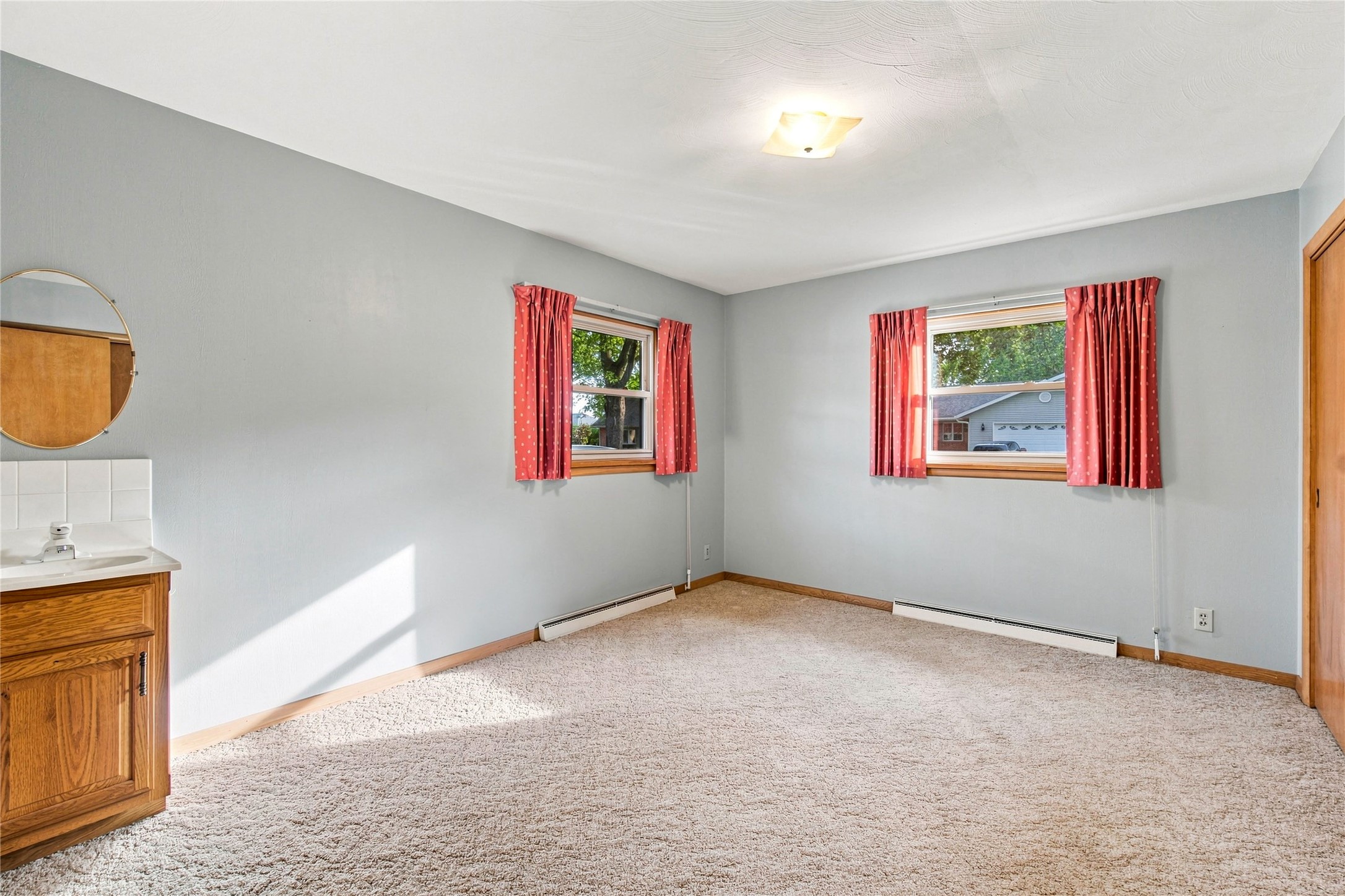 327 Marshall Street Property Photo 22