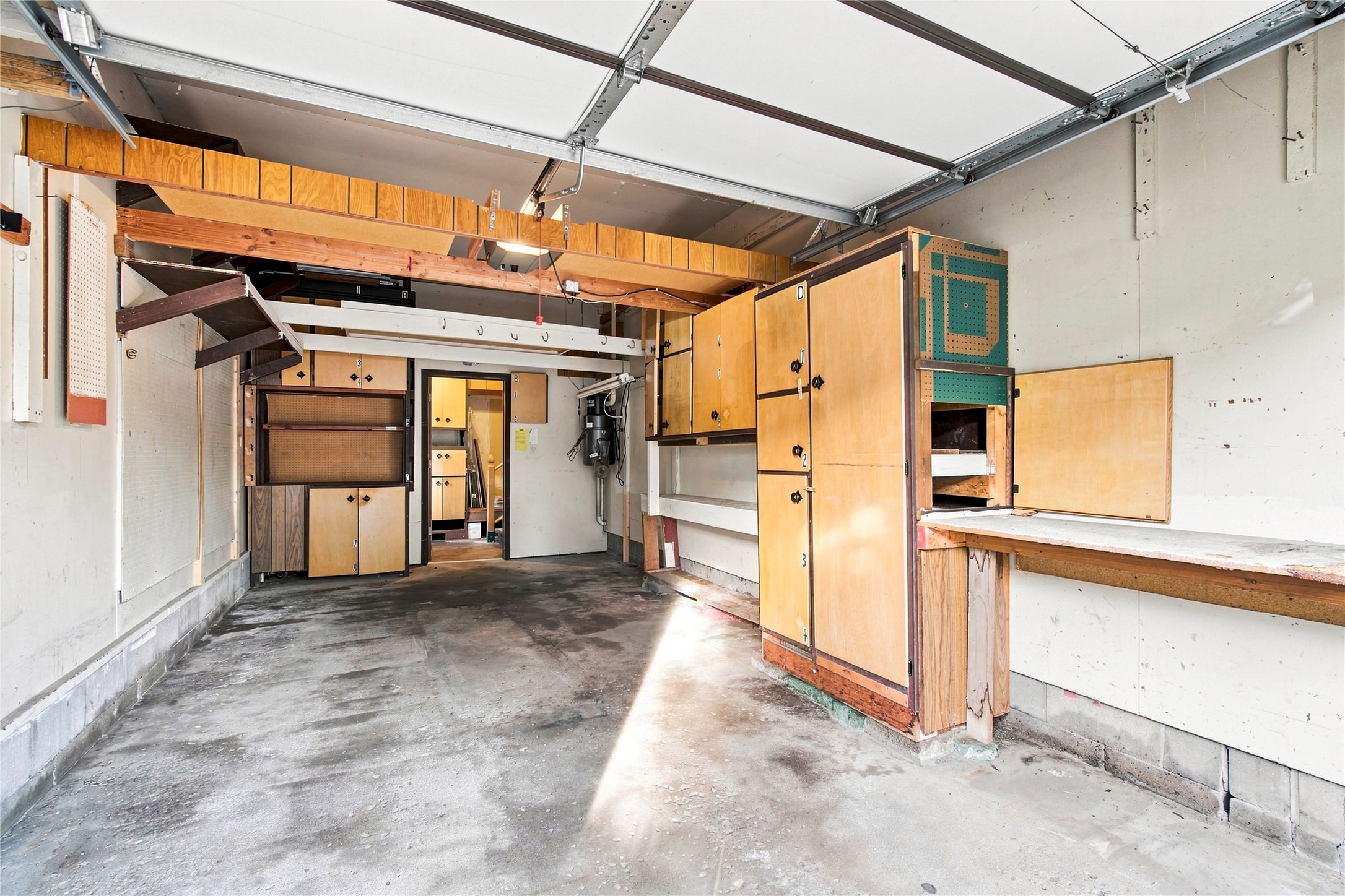 327 Marshall Street Property Photo 28