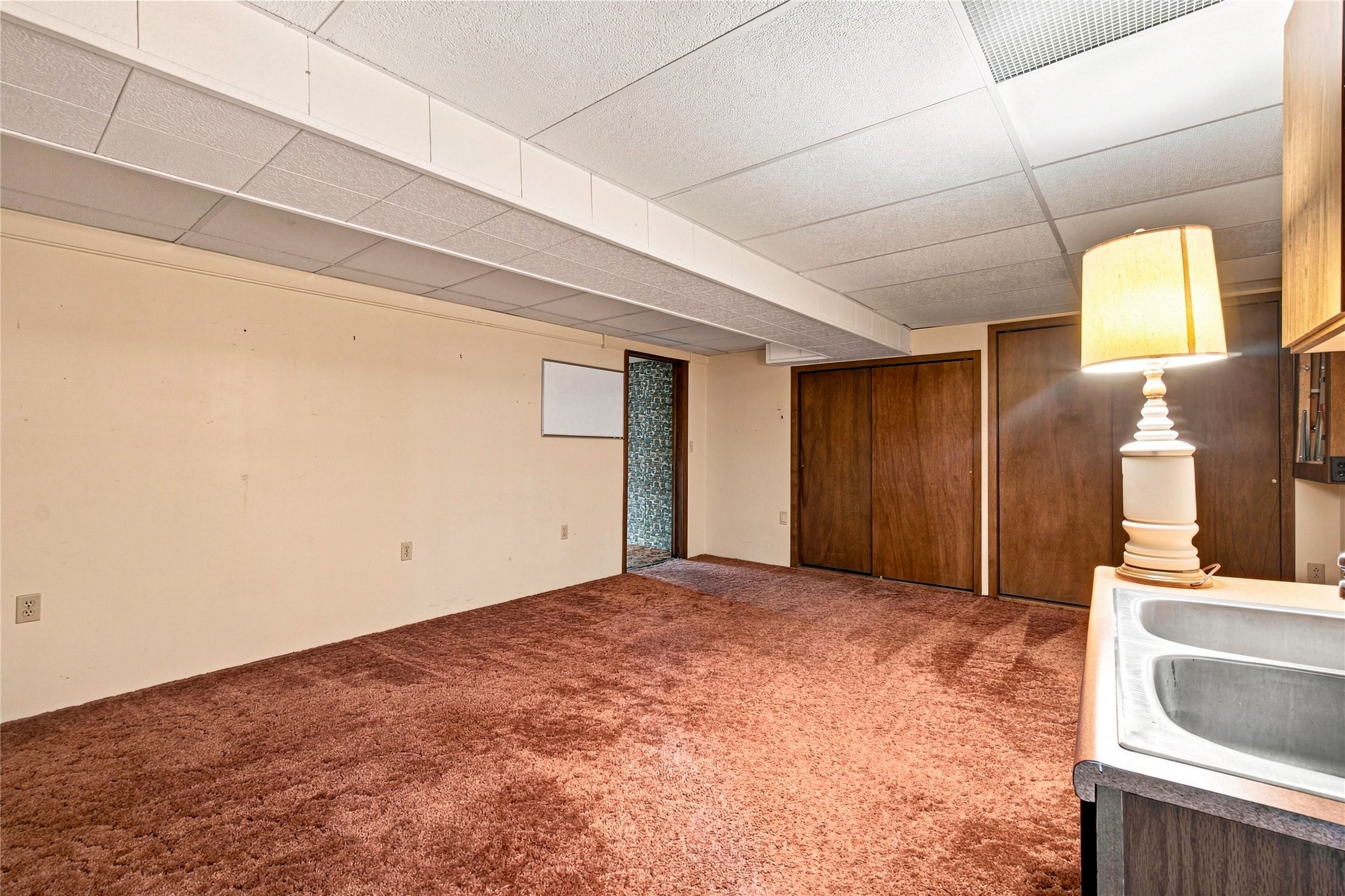 327 Marshall Street Property Photo 34